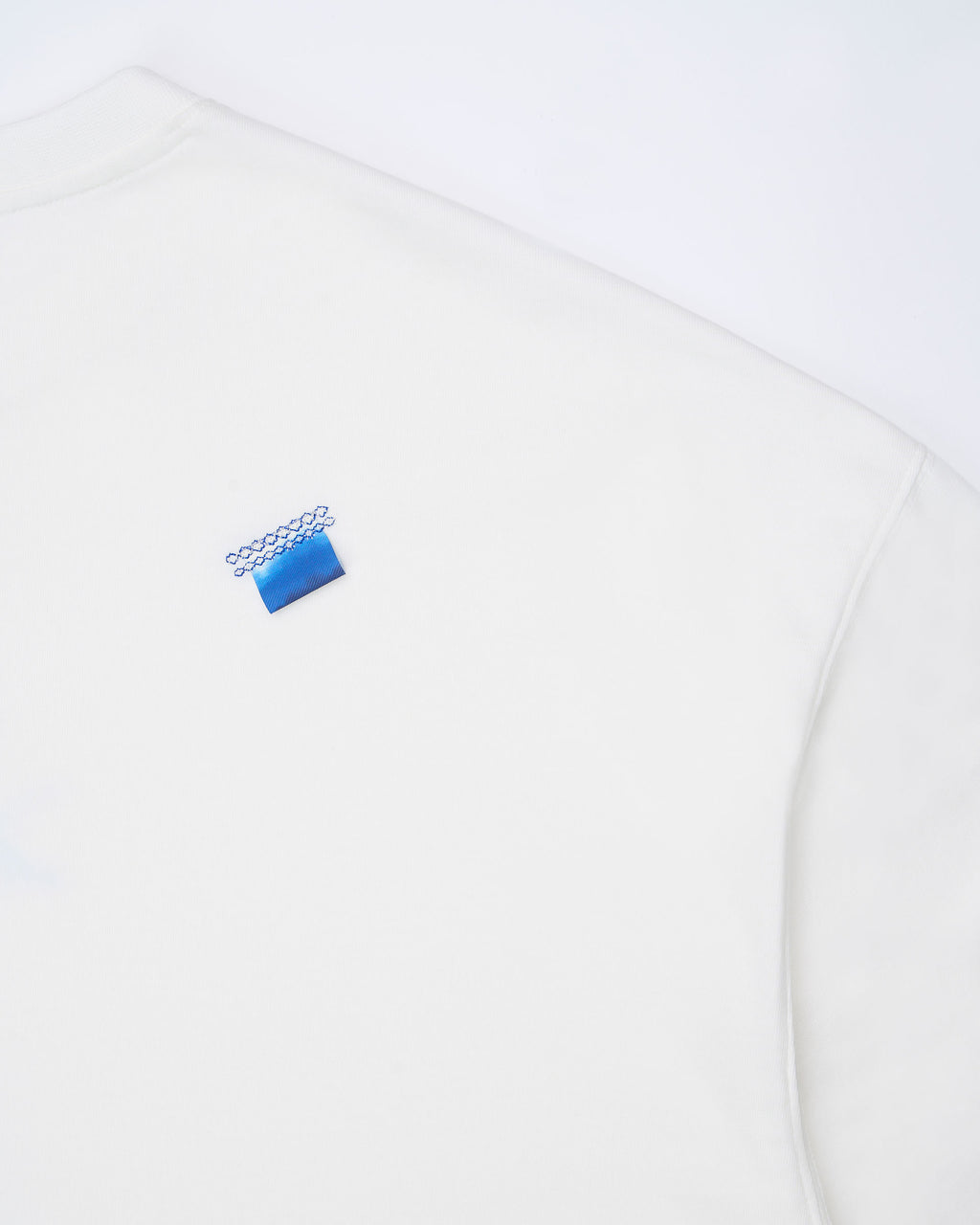 Ader Error - Blue bee decalcomanie t-shirt (Off white) product image 8 | TRAB K-Fashion Australia
