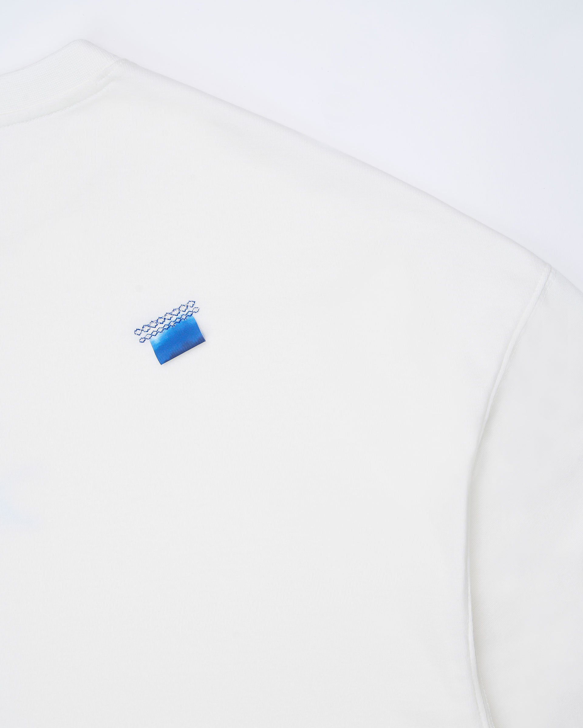 Ader Error - Blue bee decalcomanie t-shirt (Off white) product image 8 | TRAB K-Fashion Australia