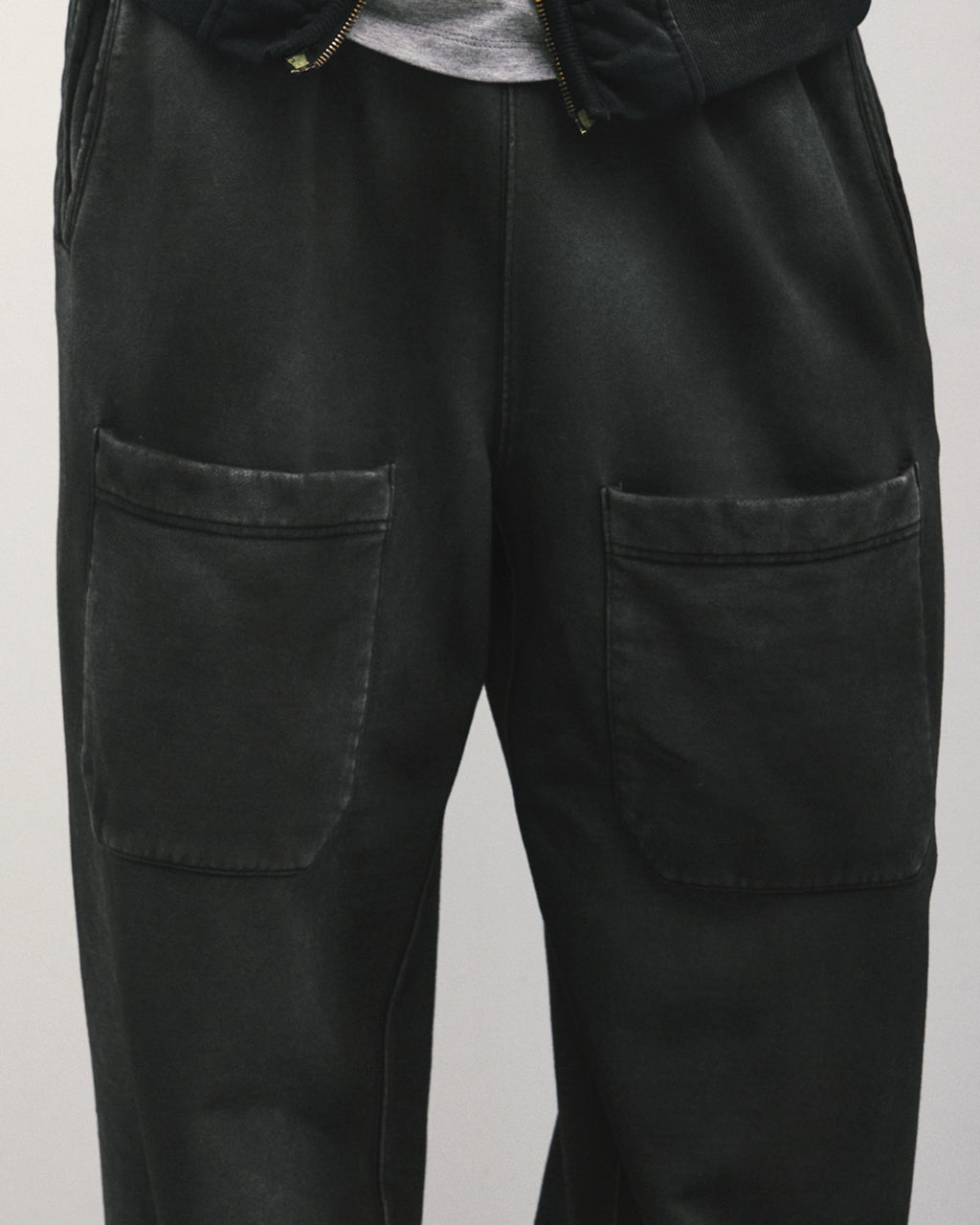 Eastlogue - Tender Easy Sweat Pants (Vintage Black) product image 3 | TRAB K-Fashion Australia
