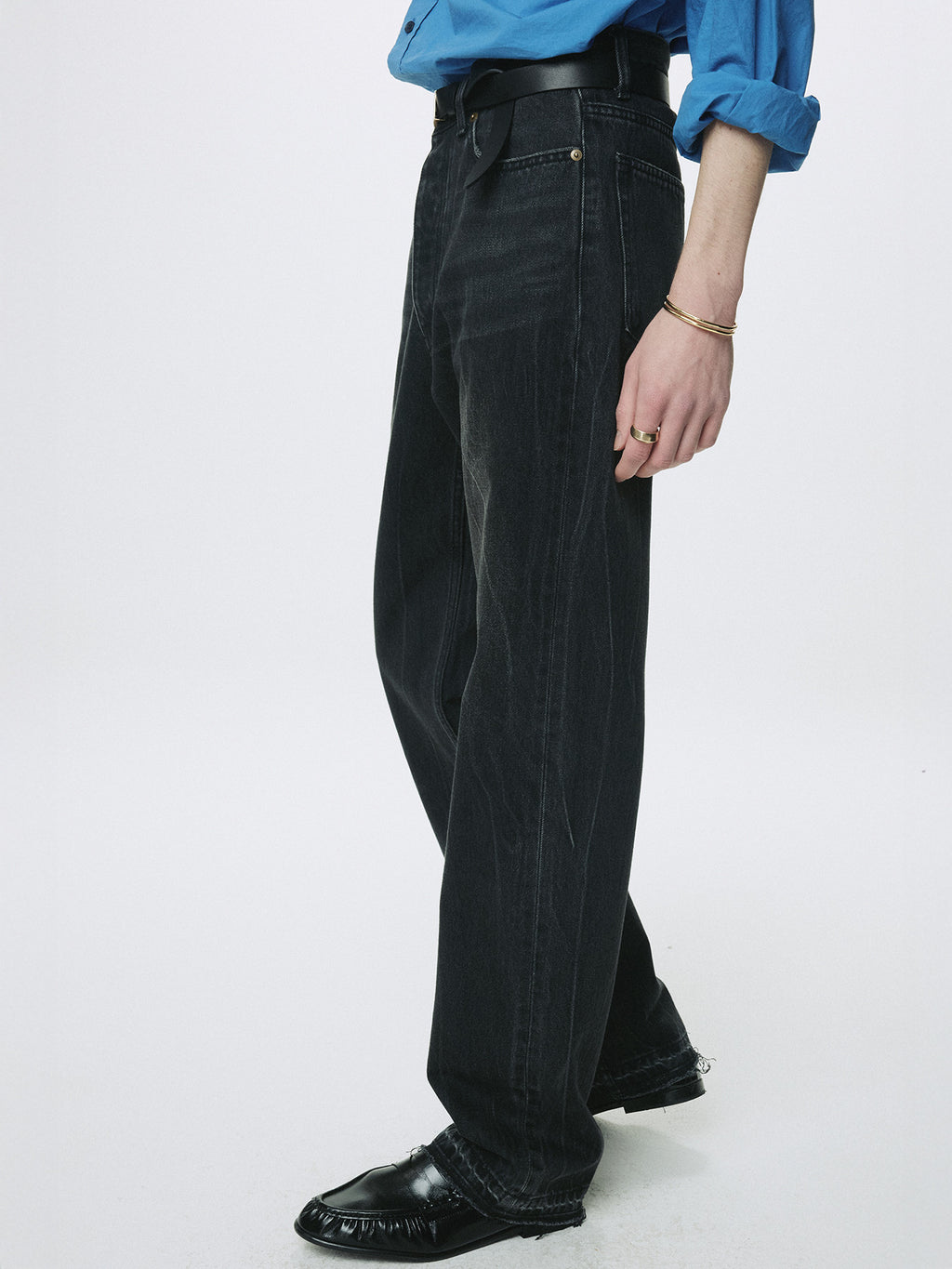 Tonywack - Frayed Hem Loose Straight Denim Jeans (Washed Black) product image 4 | TRAB K-Fashion Australia