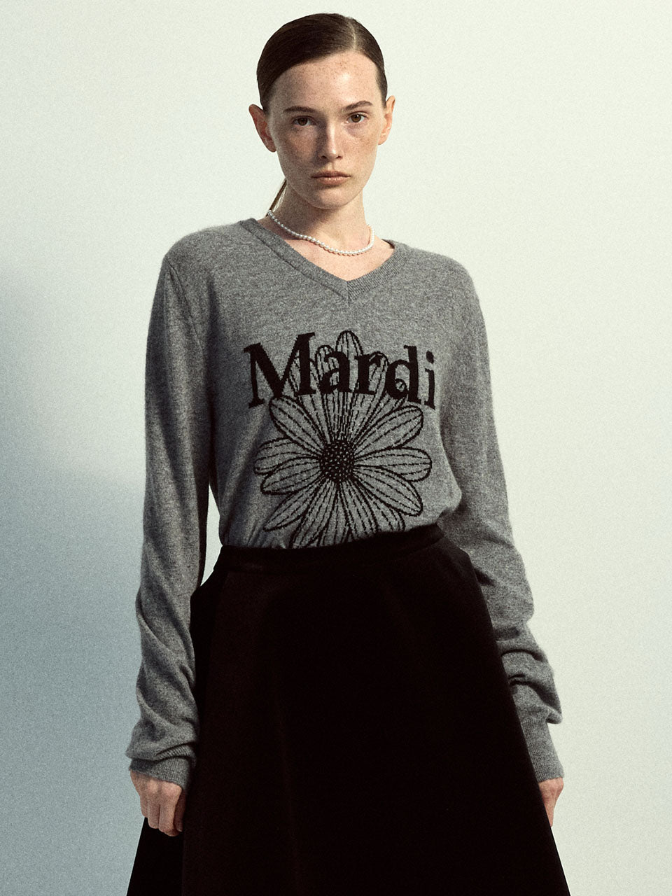 Mardi Mercredi - Cashmere V Neck Flowermardi (Grey Black) product image 1 | TRAB K-Fashion Australia