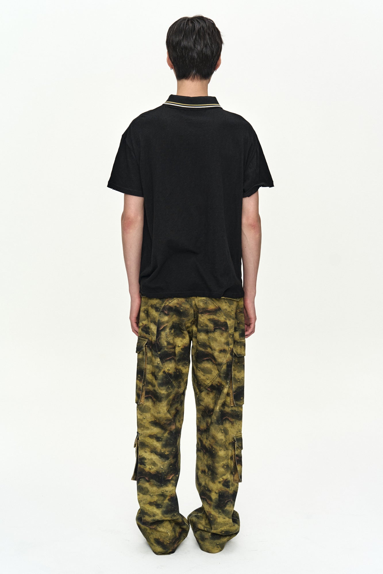 Andersson Bell - Unisex Burnout Camouflage-Printed Cargo Jeans (Green) product image 3 | TRAB K-Fashion Australia