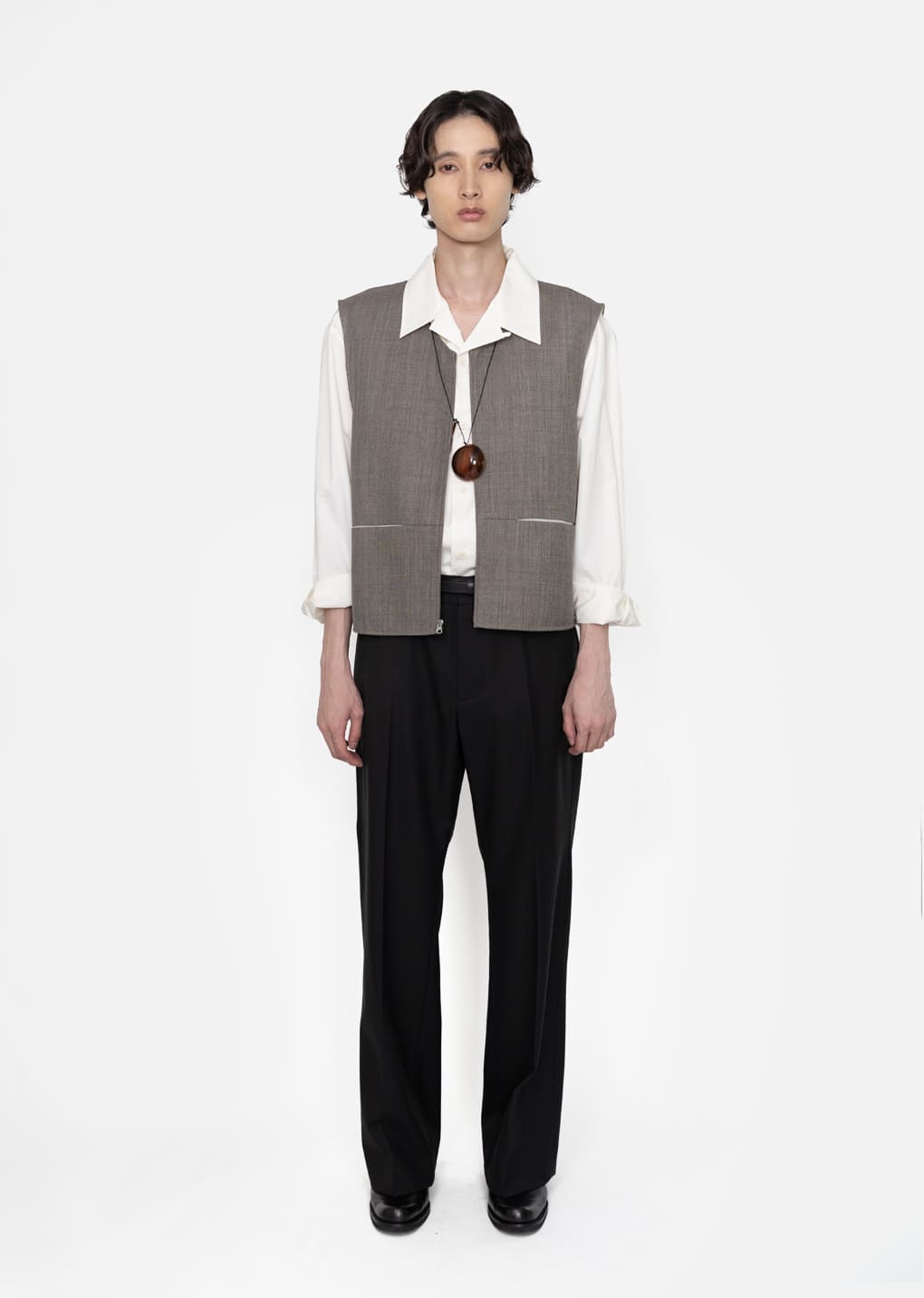 Amomento - Square Vest (Grey Beige) product image 2 | TRAB K-Fashion Australia