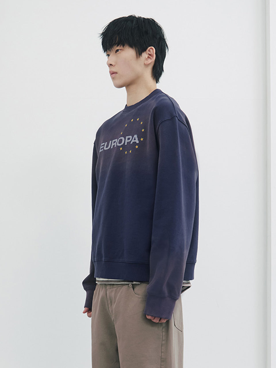 Kijun - Europa Sweatshirt (Navy) product image 2 | TRAB K-Fashion Australia