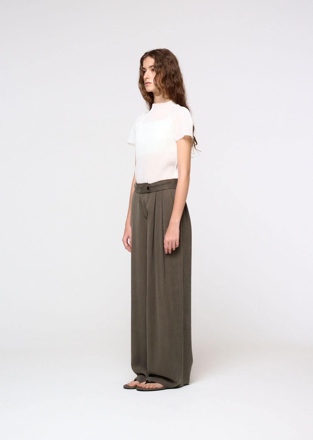 Amomento - Women's Pleats Raglan Top (White) product image 3 | TRAB K-Fashion Australia