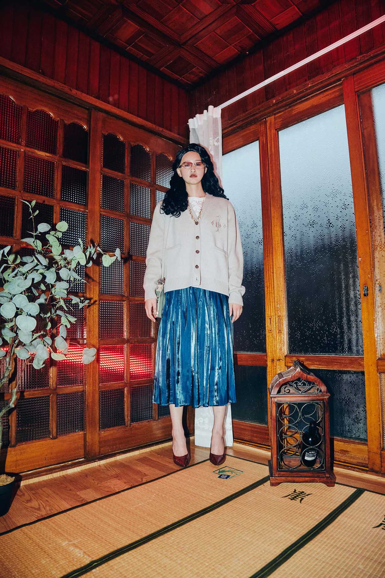 Ioedle - Logo Knit Cardigan (OC2) product image 8 | TRAB K-Fashion Australia