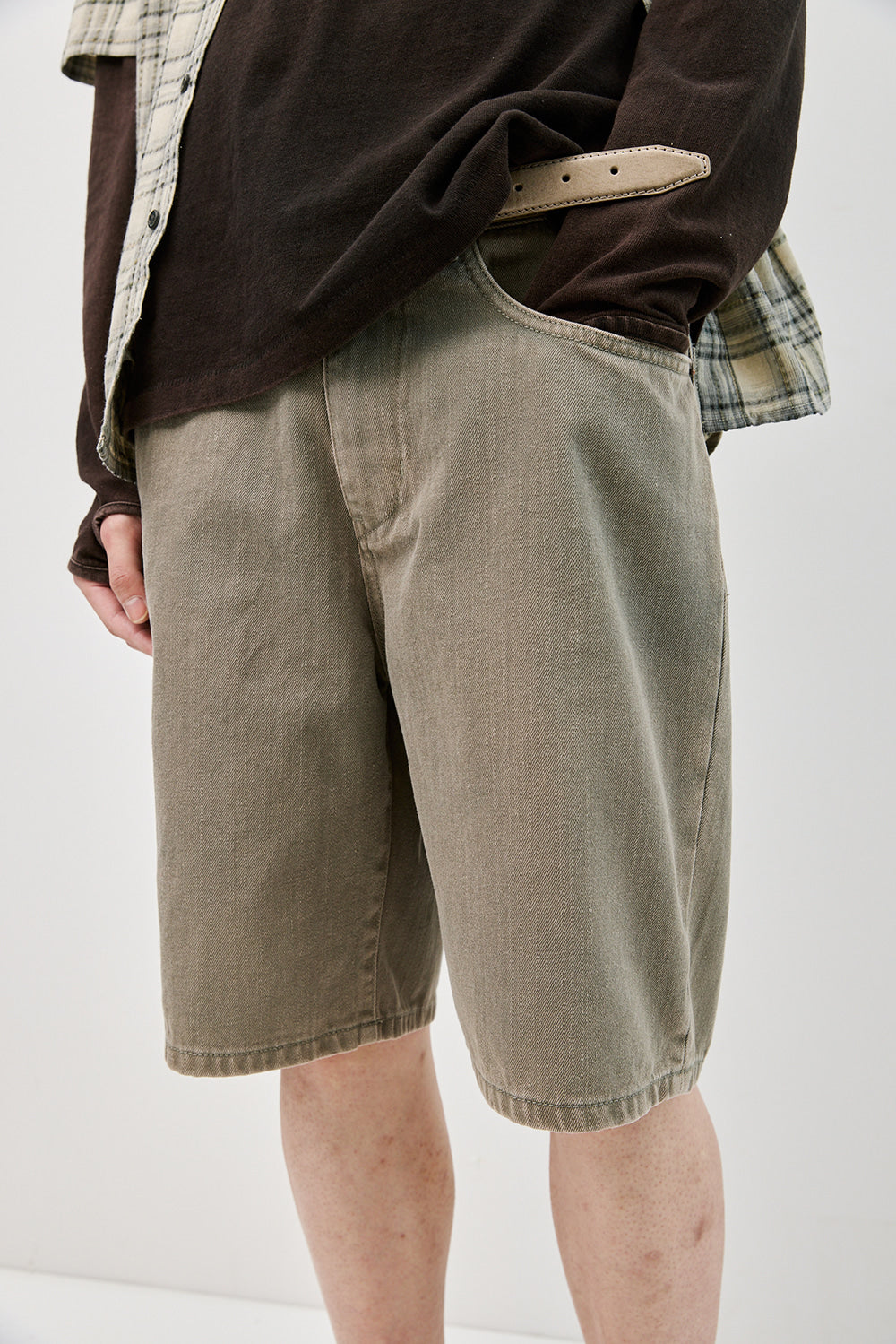 Hatchingroom - Bleached Shorts (Olive) product image 12 | TRAB K-Fashion Australia