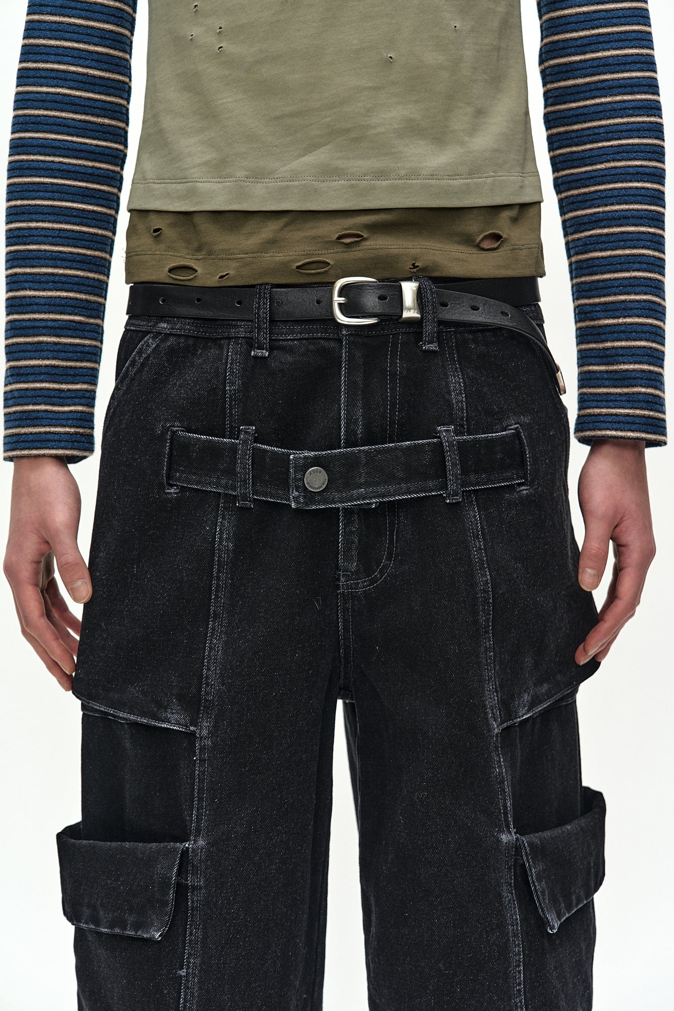 Andersson Bell - Belt Layered Cargo Wide-Leg Jeans (black) (Black) product image 7 | TRAB K-Fashion Australia