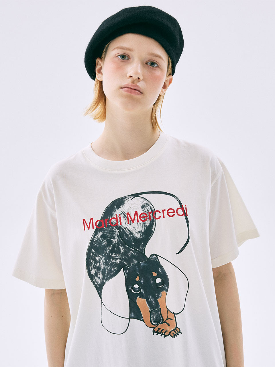 Mardi Mercredi - Tshirt Drawing Ch Ddanji Rest (Cream) product image 1 | TRAB K-Fashion Australia