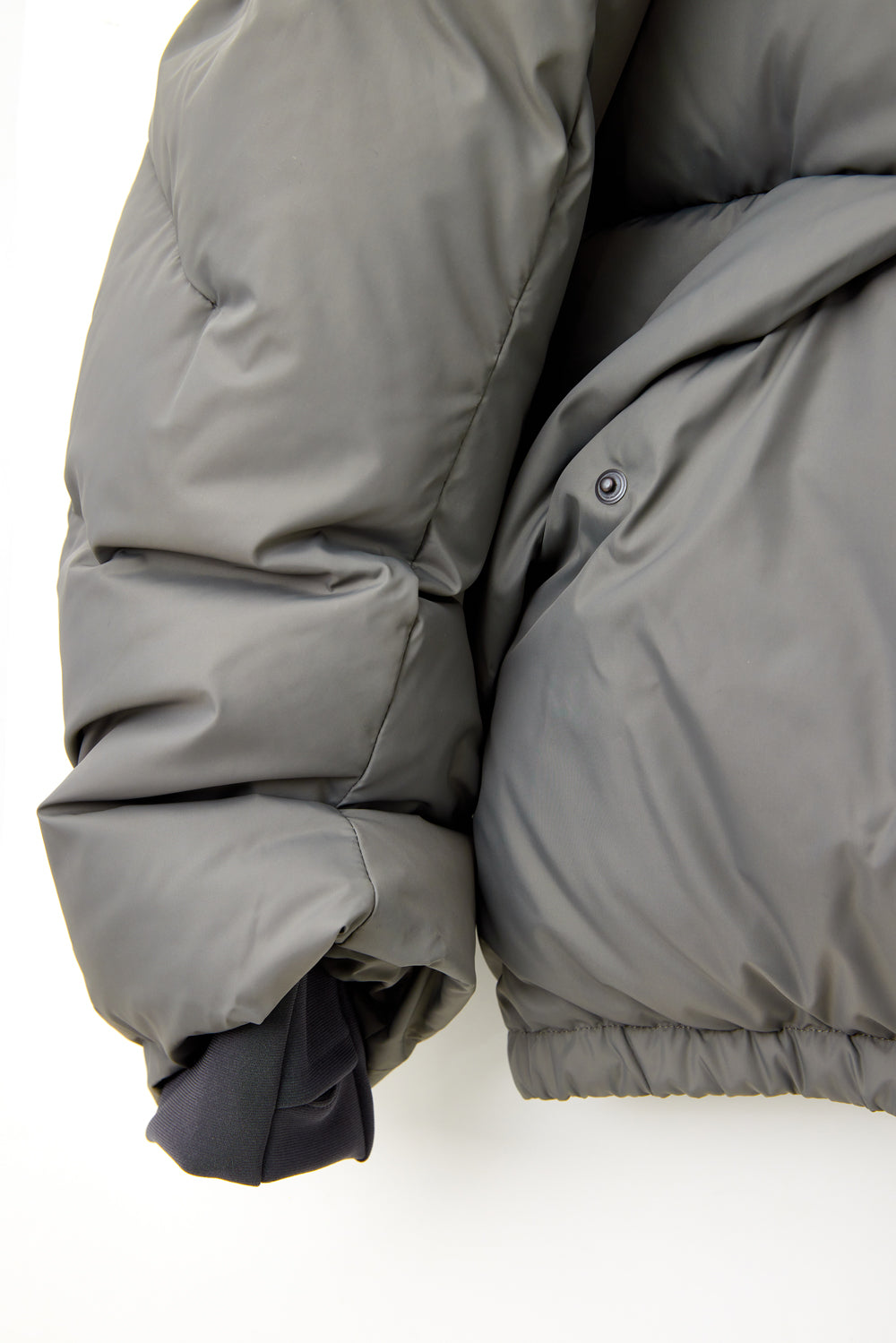 Hatchingroom - Heavy Goose Down Puffer Jacket Olive (Grey) product image 4 | TRAB K-Fashion Australia