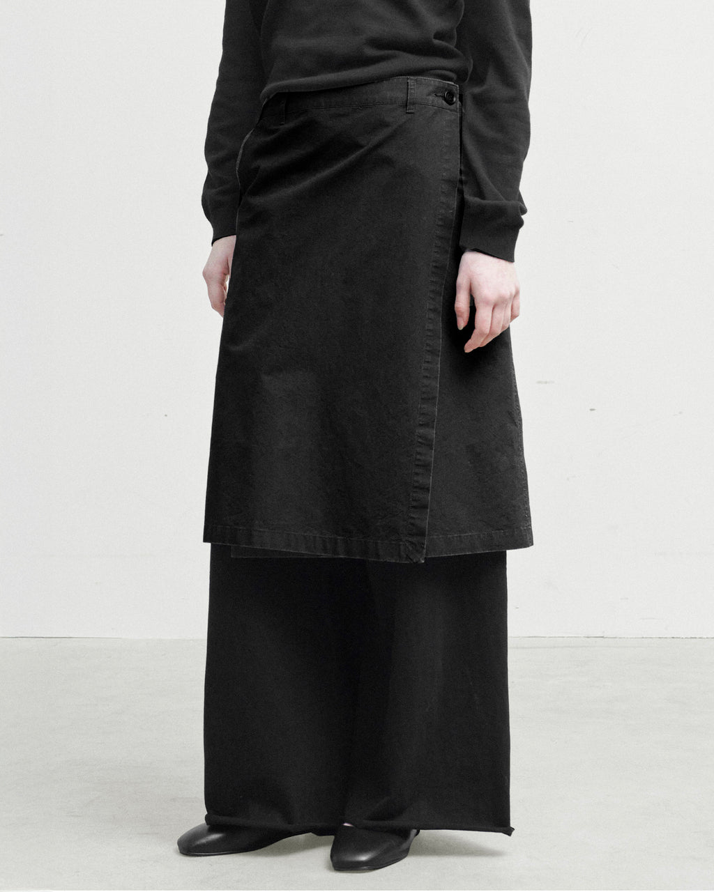 Brownyard - Washed Lap Skirt (Black) product image 3 | TRAB K-Fashion Australia