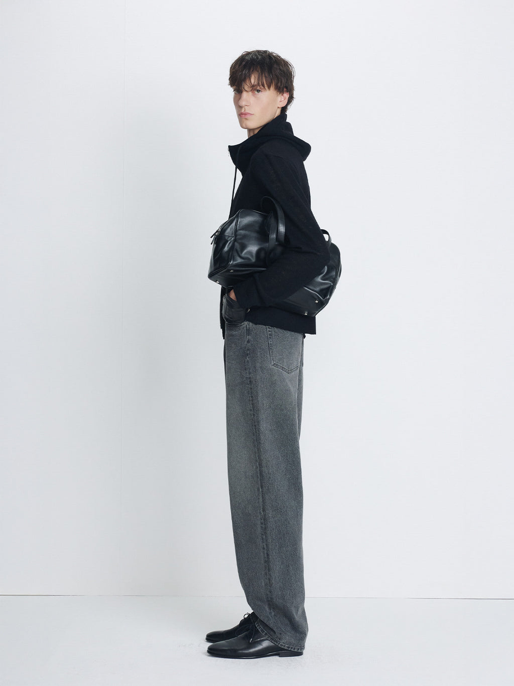 Tonywack - Loose Tapered Denim Jeans (Vintage Faded Black) product image 2 | TRAB K-Fashion Australia