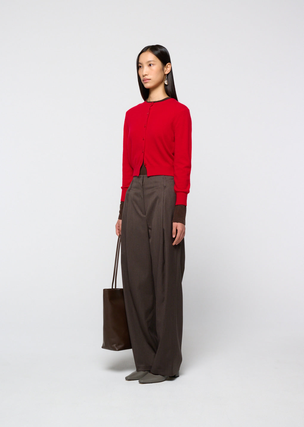 Amomento - Cashmere Crewneck Cardigan (Red) product image 3 | TRAB K-Fashion Australia
