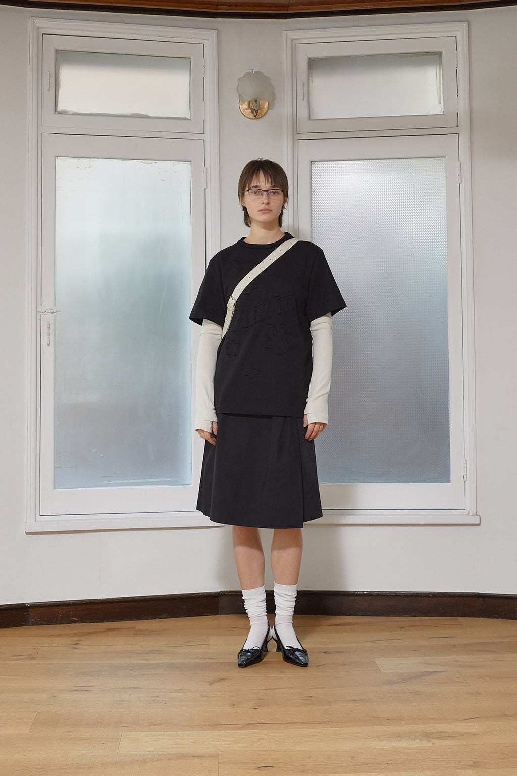 Matin Kim - Flower Applique Logo Top (Black) product image 14 | TRAB K-Fashion Australia