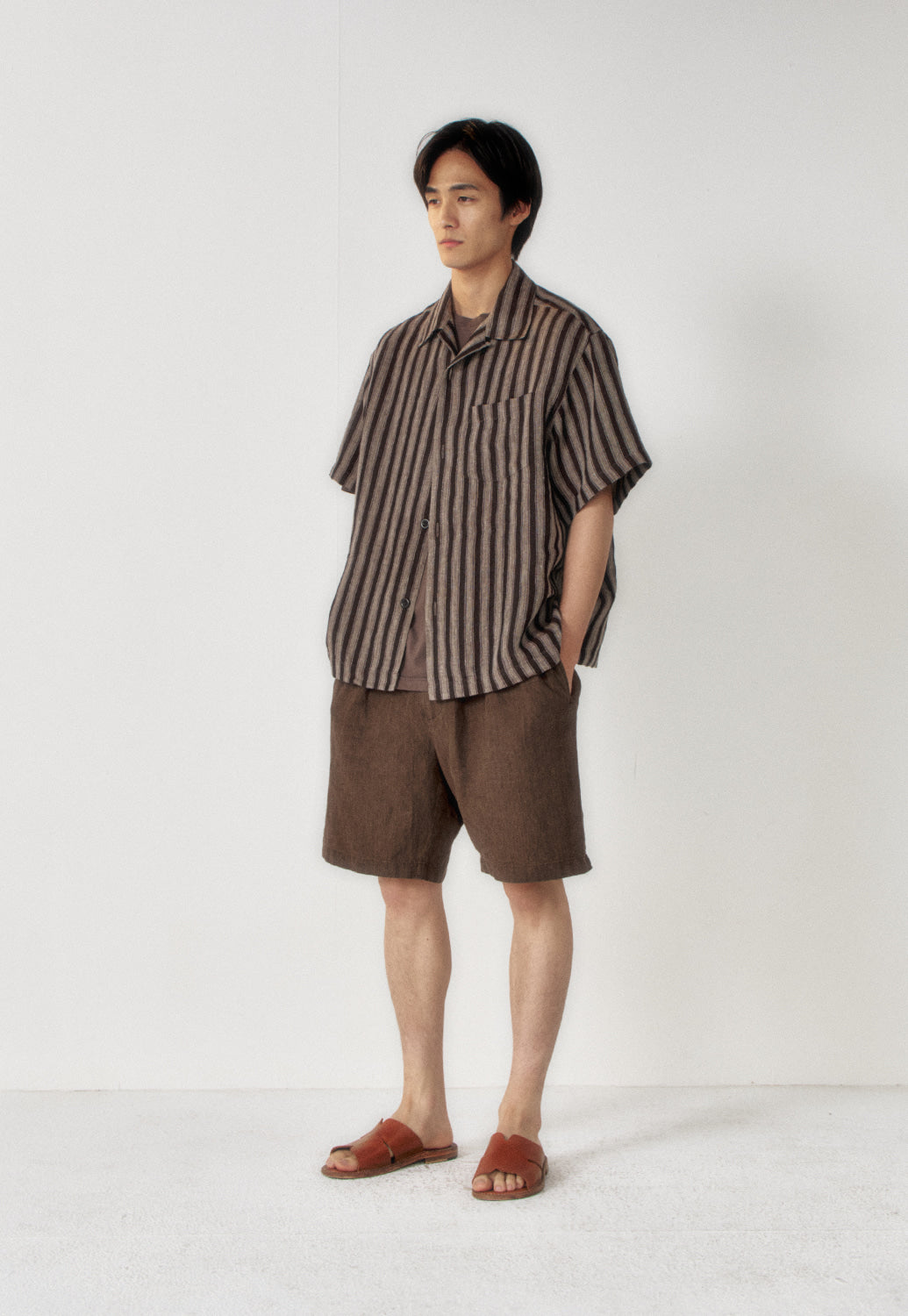 Art if acts - Washed Linen Two Tuck Shorts (Wood) product image 2 | TRAB K-Fashion Australia