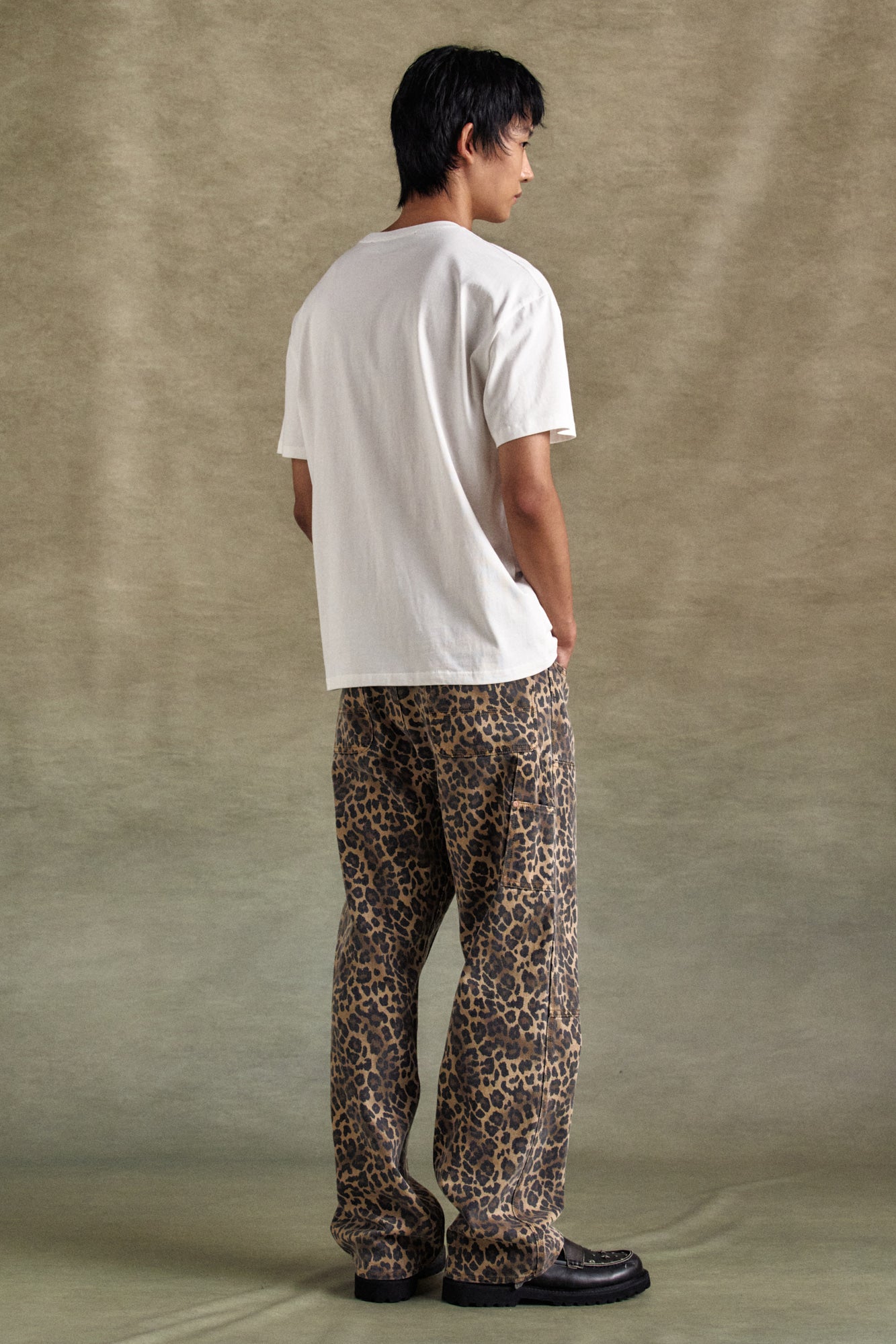 Andersson Bell - Unisex Heart Kelly Logo T-Shirts (White) product image 2 | TRAB K-Fashion Australia