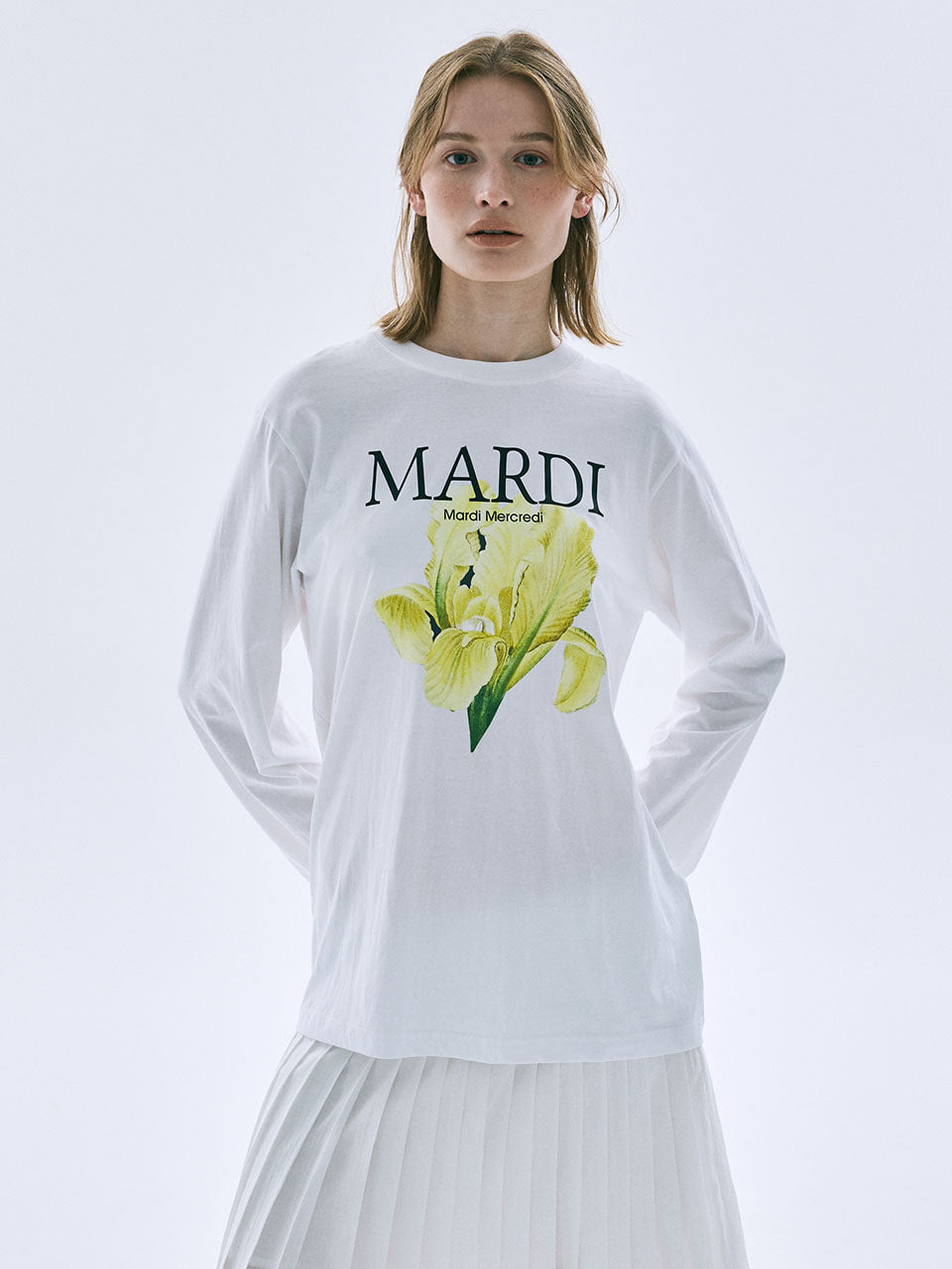 Mardi Mercredi - Tshirt Long Sleeve Lilies 06 (White) product image 1 | TRAB K-Fashion Australia