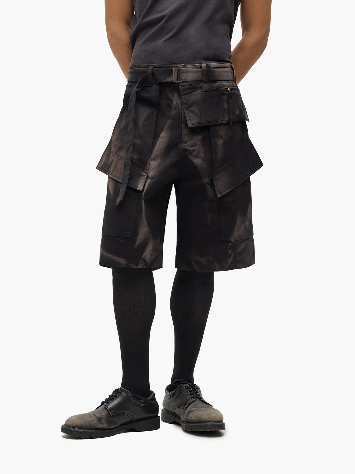 Jiyong Kim - Sun-Bleached Detachable Pocket Half Trousers (Black) product image 3 | TRAB K-Fashion Australia