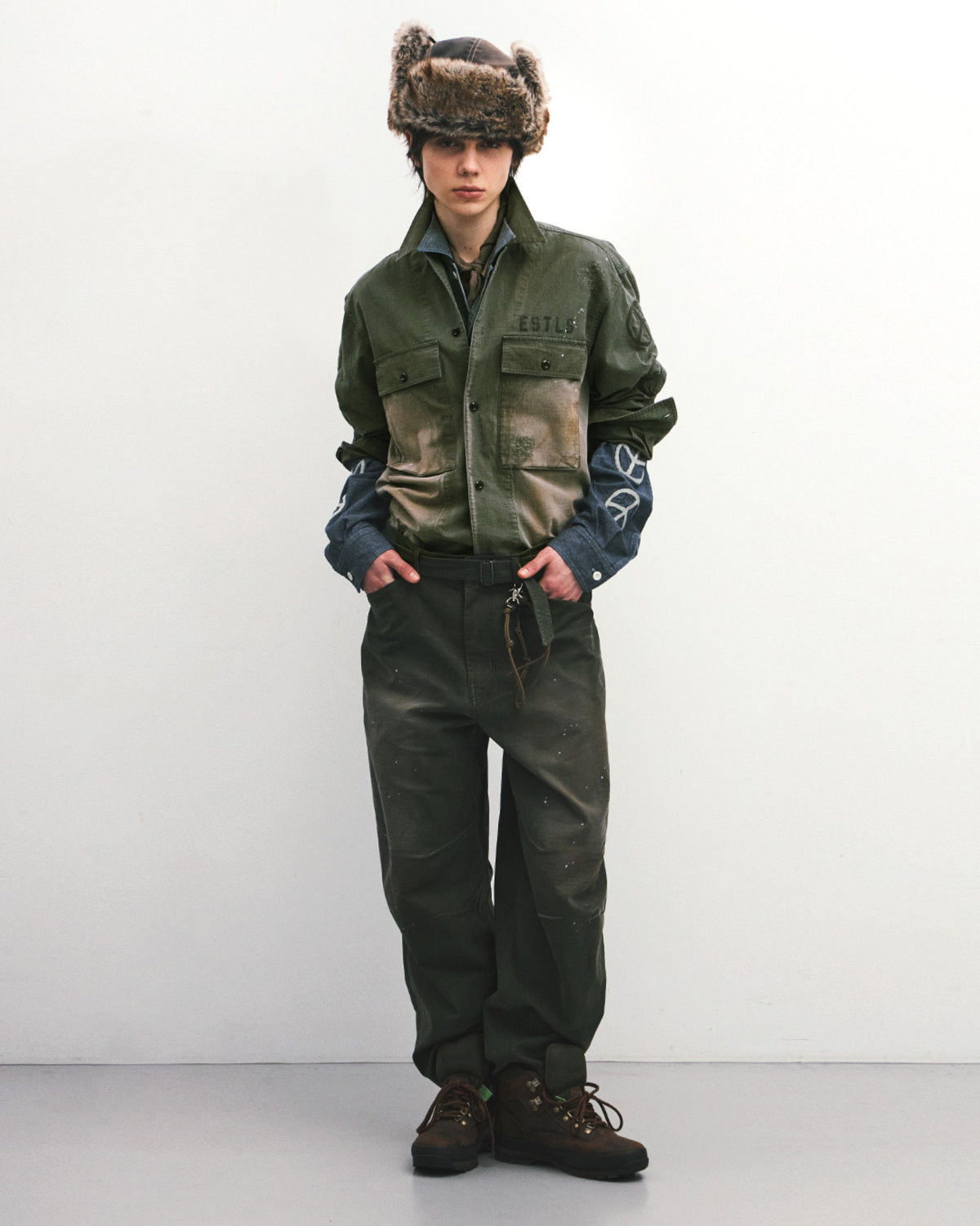 Eastlogue - Peace Symbol Damage Shirts (Vintage Olive) product image 1 | TRAB K-Fashion Australia