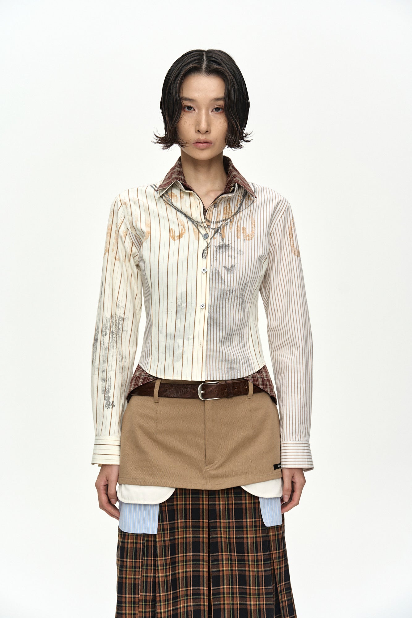 Andersson Bell - Necklace & Choker Trompe-L'oeil Graphic Shirt (Beige) product image 4 | TRAB K-Fashion Australia