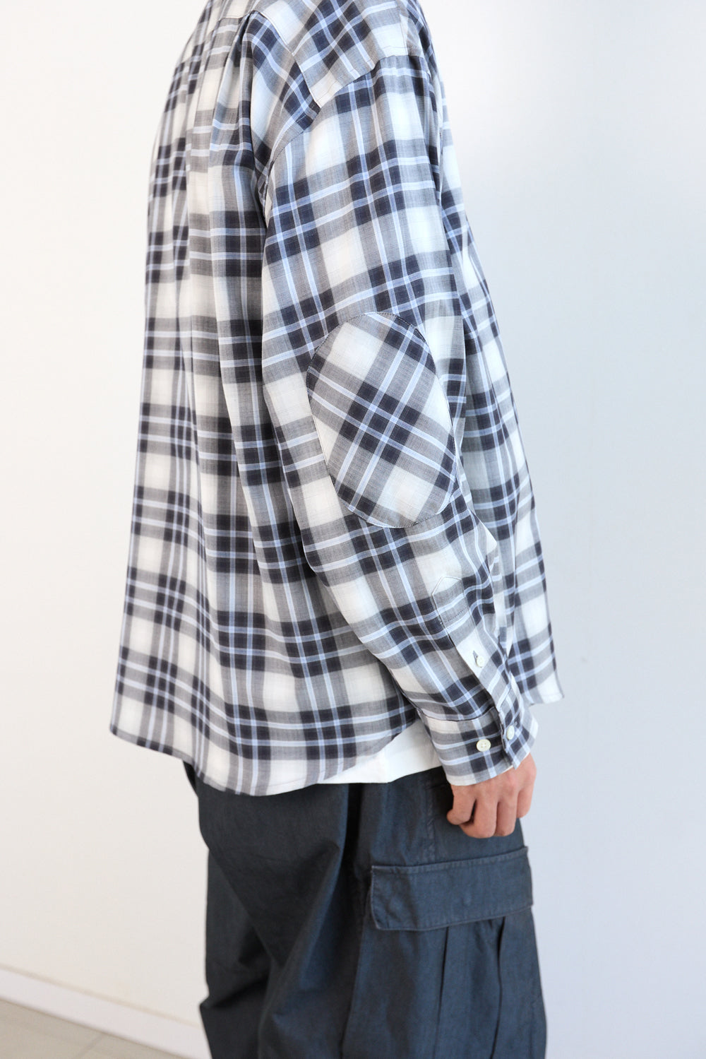 Hatchingroom - Archive Shirt V2 Herringbone Oreo Check (Blue) product image 11 | TRAB K-Fashion Australia