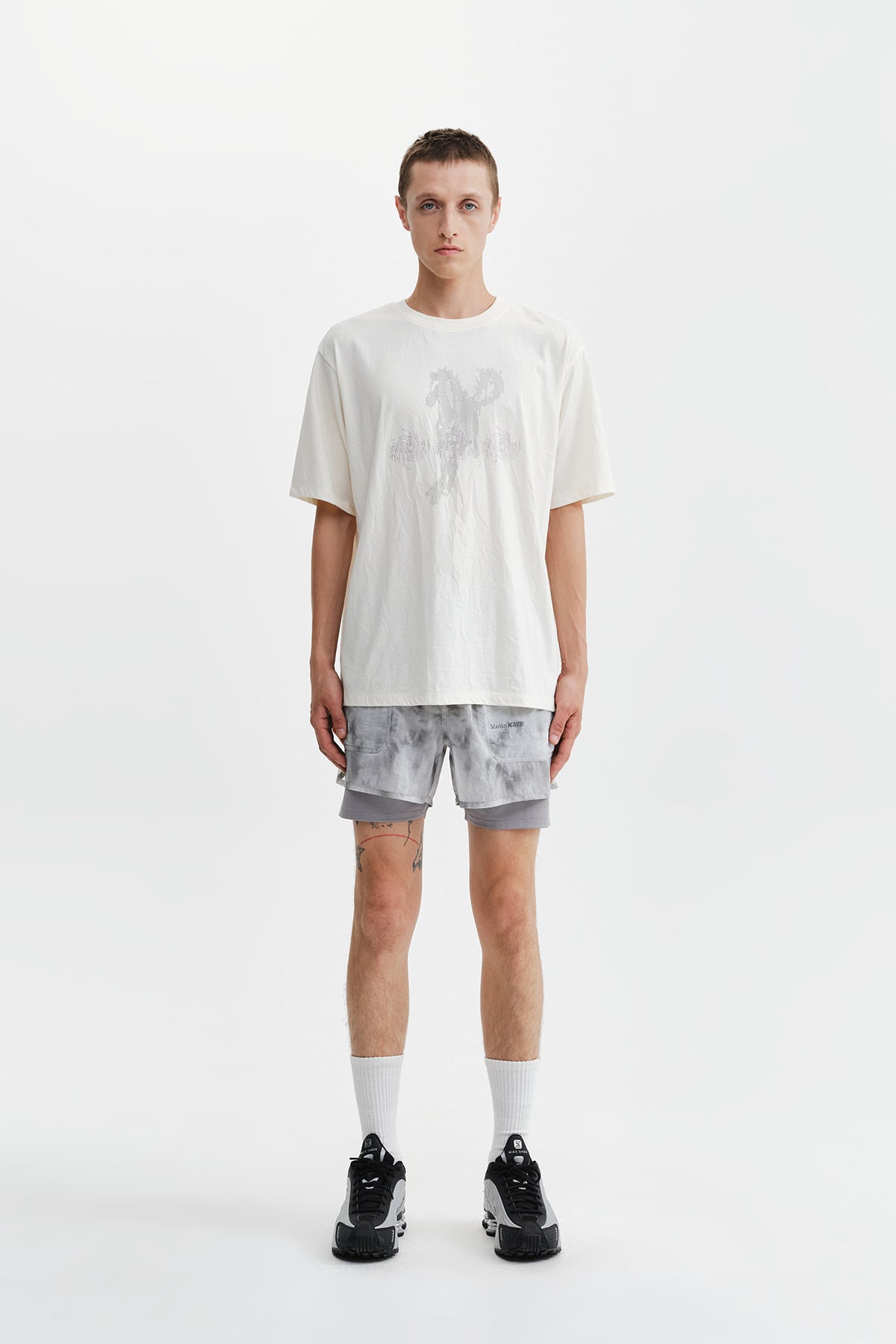Matin Kim - Matin Pace Motion Shorts (Light Grey) product image 5 | TRAB K-Fashion Australia