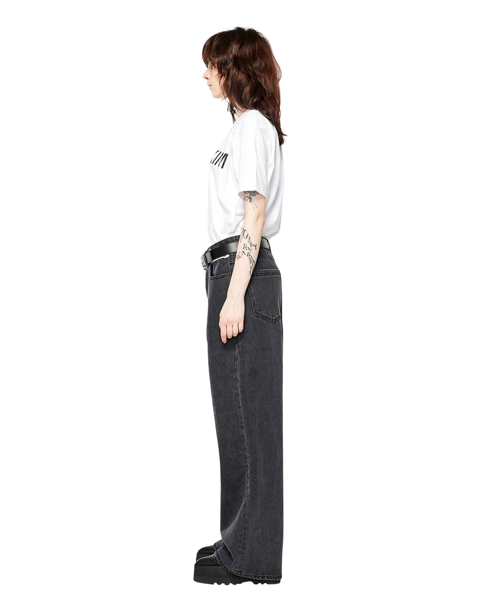 Kimhe Kim - Kimhekim T-Shirt (White) product image 3 | TRAB K-Fashion Australia