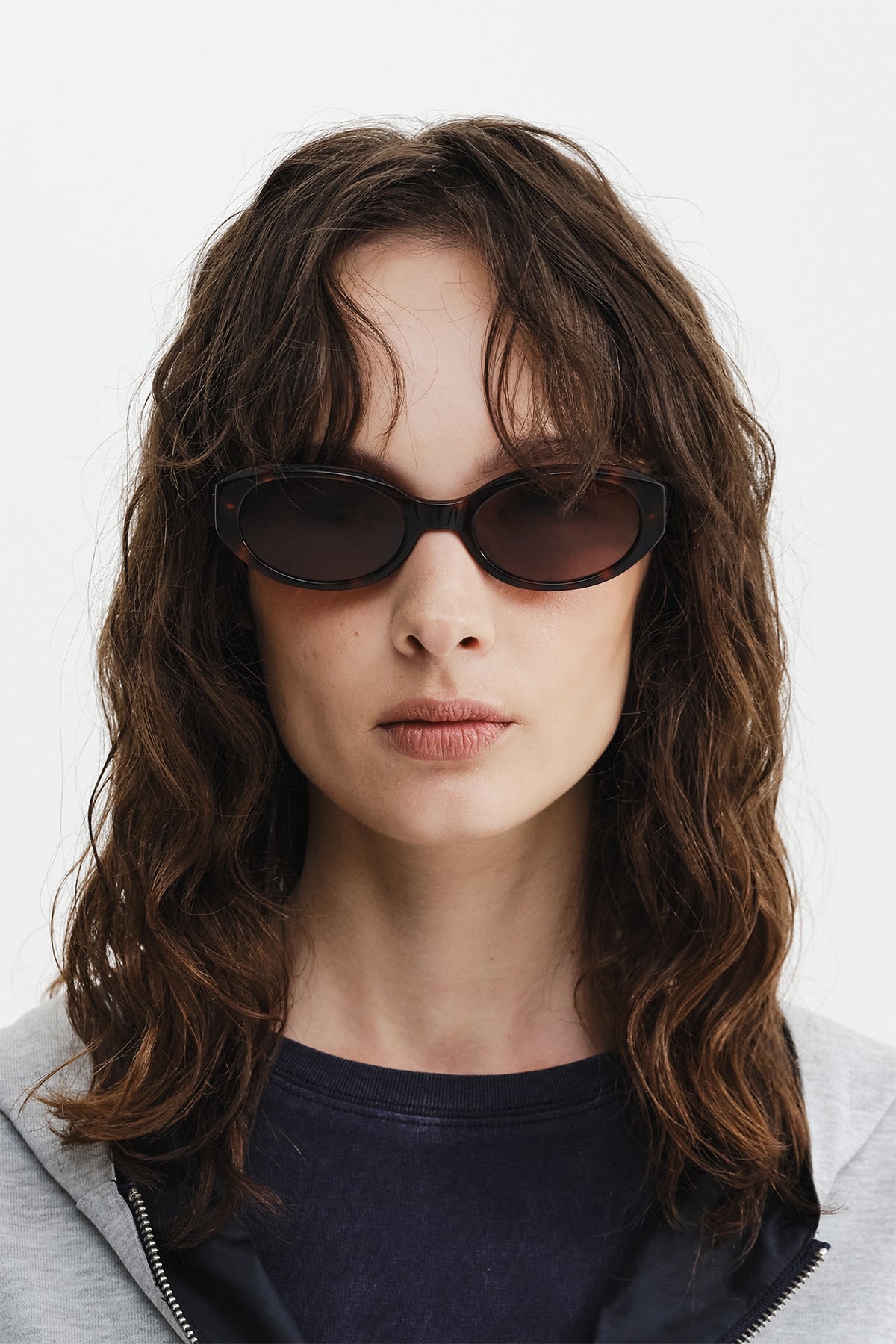 Matin Kim - Matin Bold Oval Sunglasses (Mix) product image 9 | TRAB K-Fashion Australia