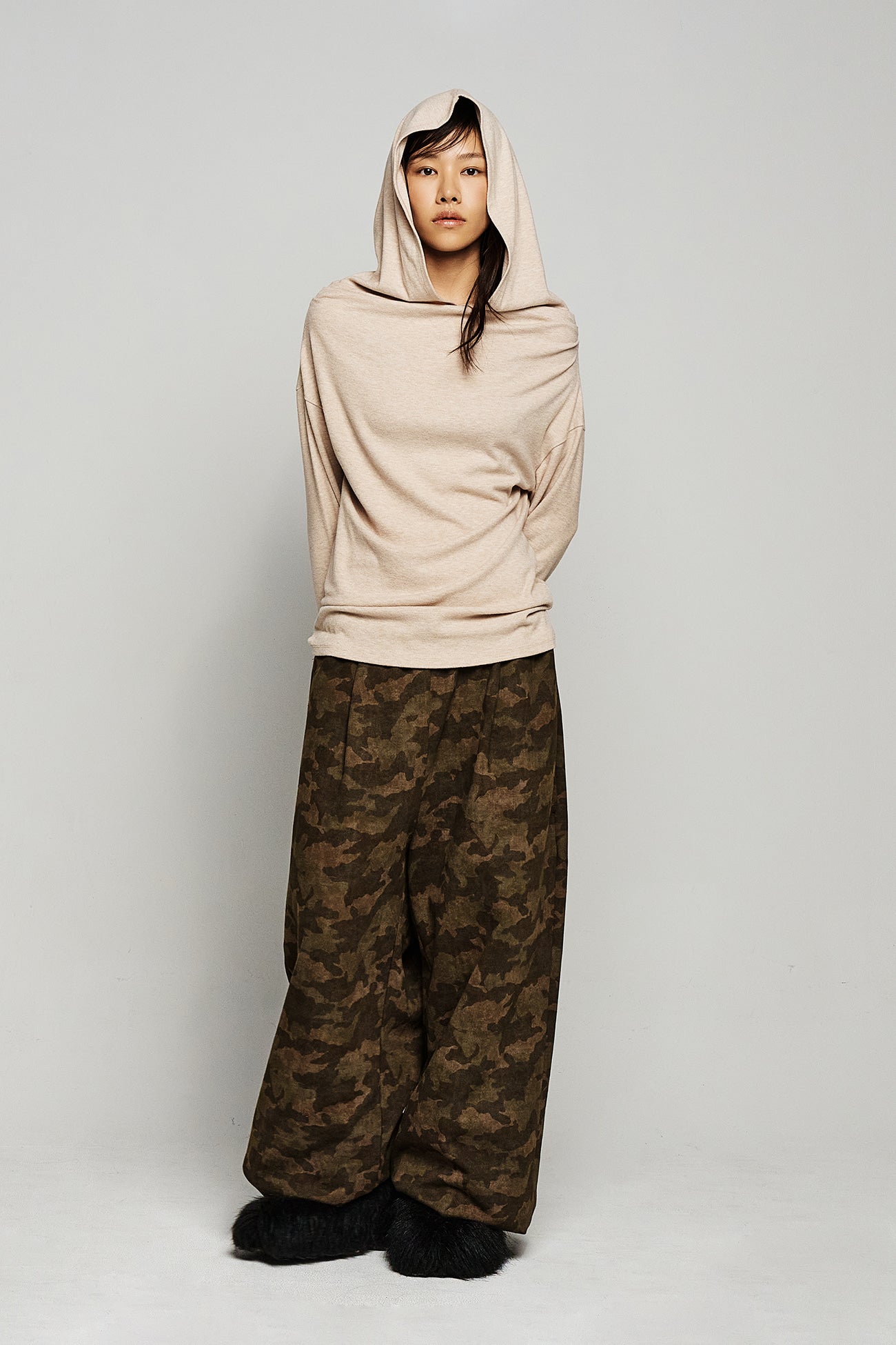 Deinet - Hug Me Hood Long Sleeve (Beige) product image 4 | TRAB K-Fashion Australia