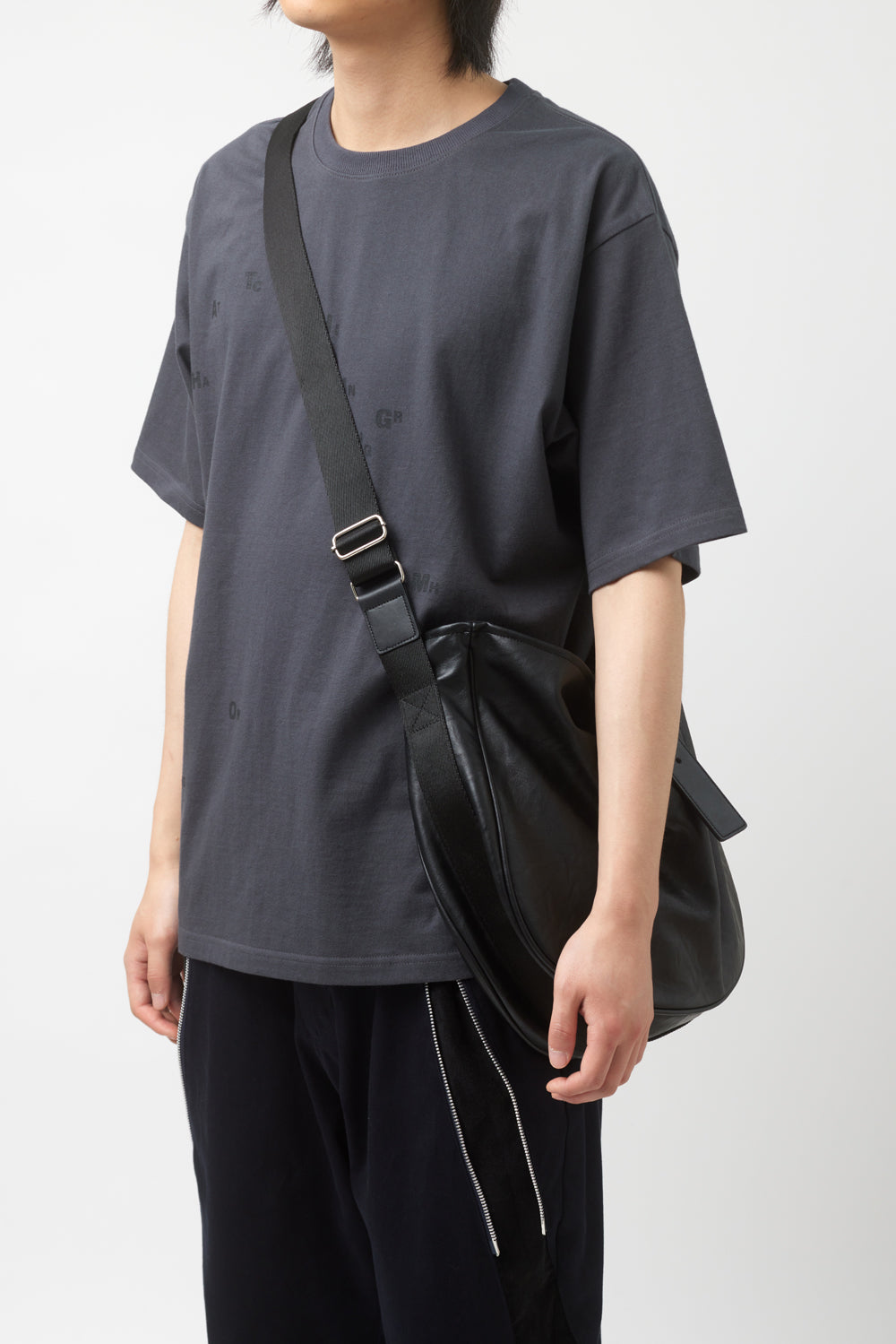 Hatchingroom - Wavy Bag Faux Leather (Black) product image 16 | TRAB K-Fashion Australia