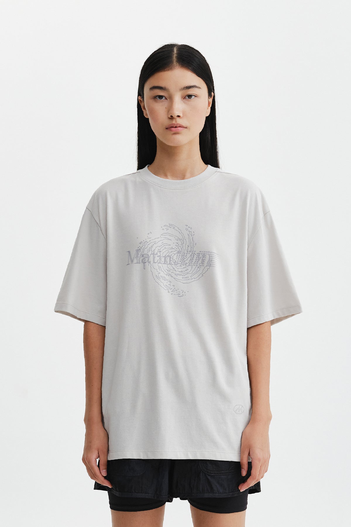 Matin Kim - Matin Pace Vortex Graffiti Top (Light Grey) product image 6 | TRAB K-Fashion Australia