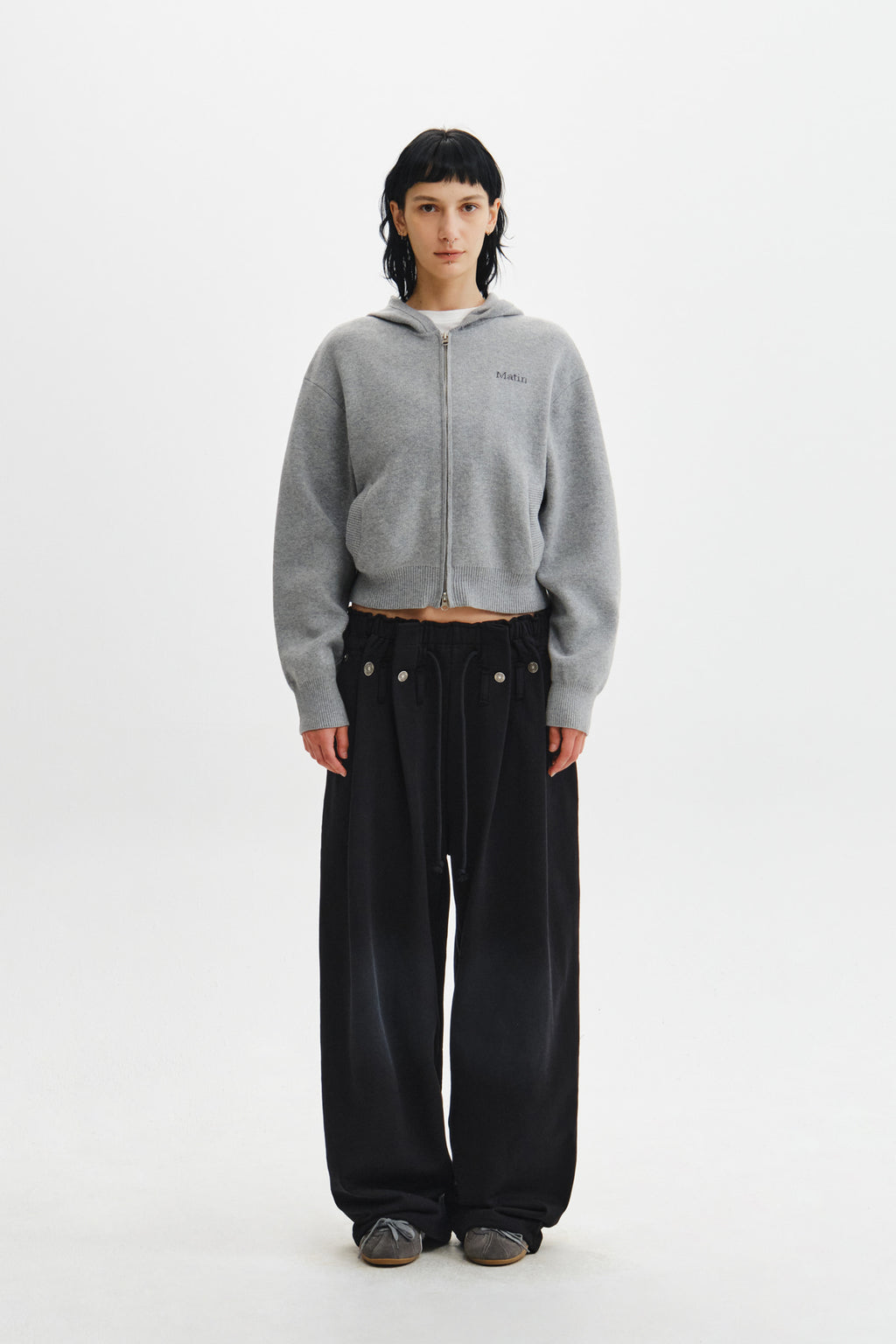 Matin Kim - Snap Tuck Washed Sweatpants (Navy) product image 2 | TRAB K-Fashion Australia