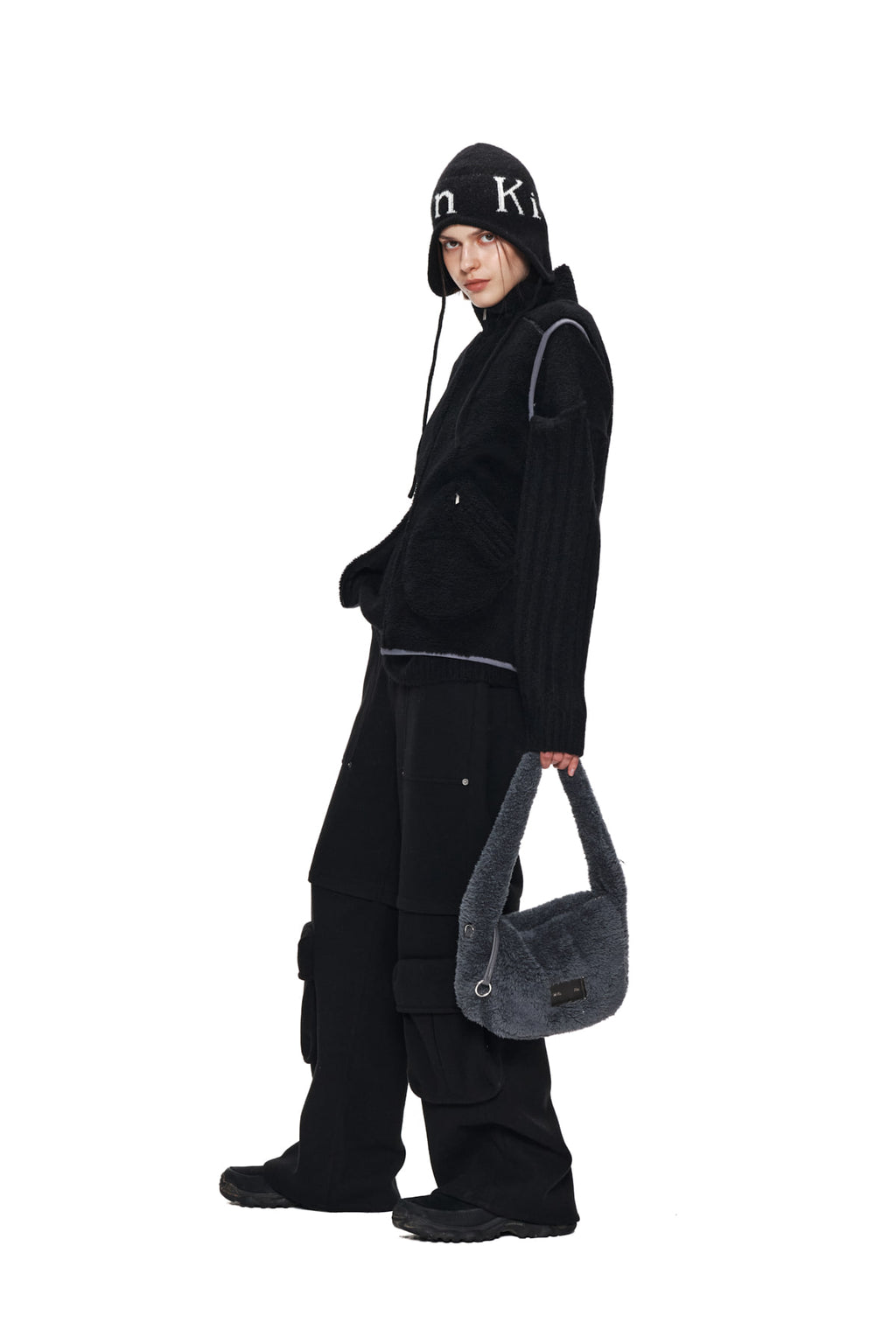 Matin Kim - Round Pocket Fleece Vest (Black) product image 9 | TRAB K-Fashion Australia