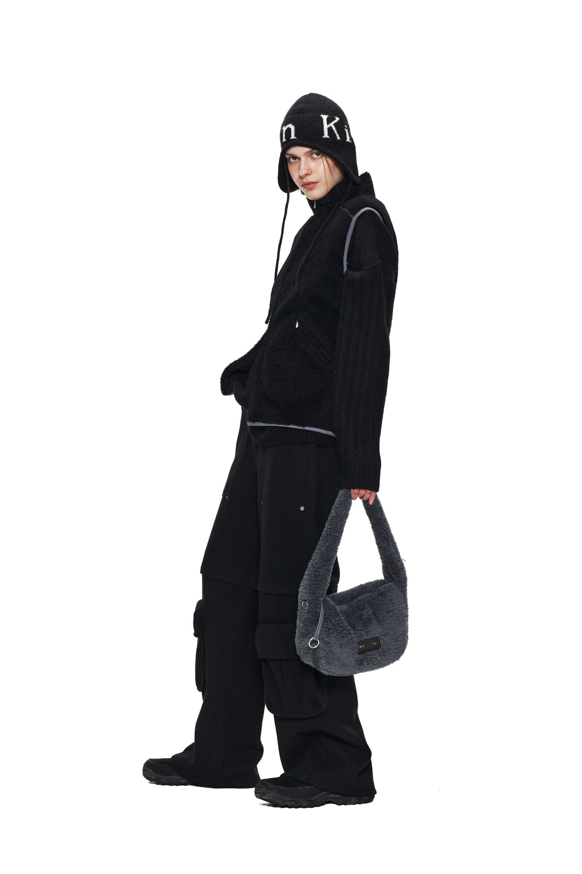 Matin Kim - Round Pocket Fleece Vest (Black) product image 9 | TRAB K-Fashion Australia