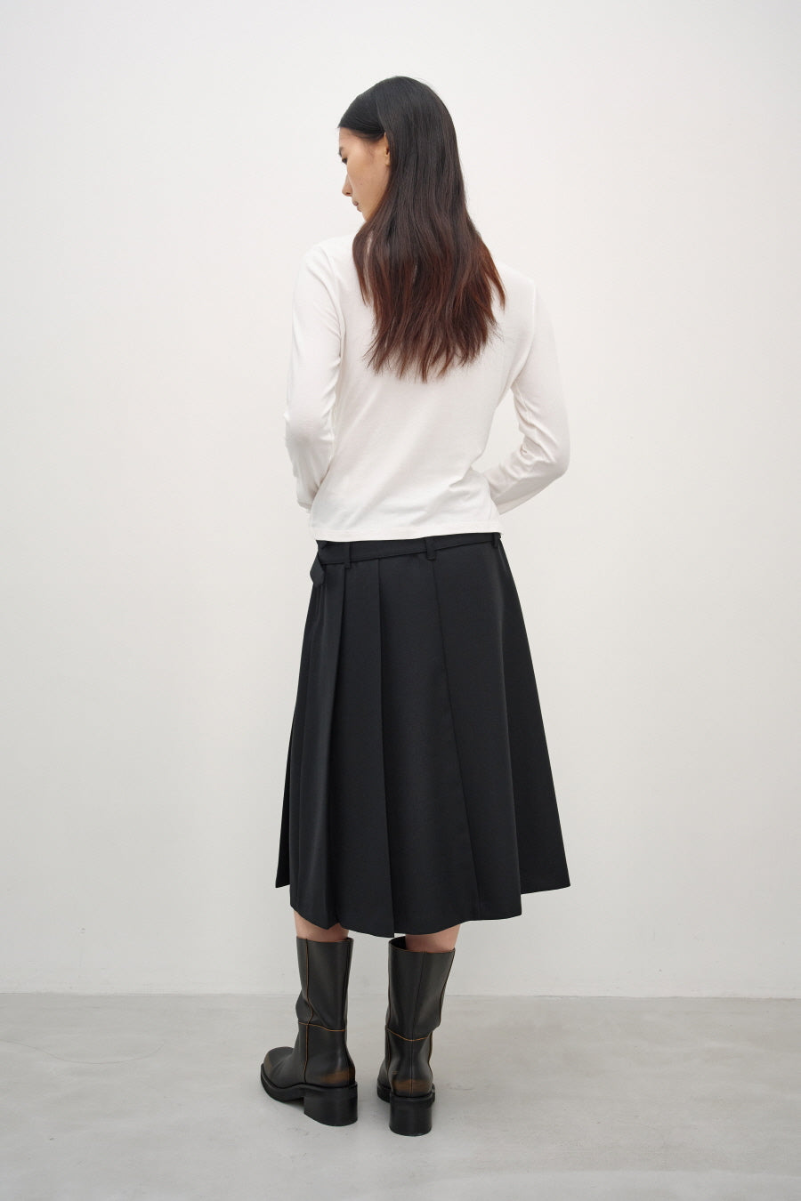 Insilence - Drapping Boat Neck Long Sleeve (White) product image 4 | TRAB K-Fashion Australia