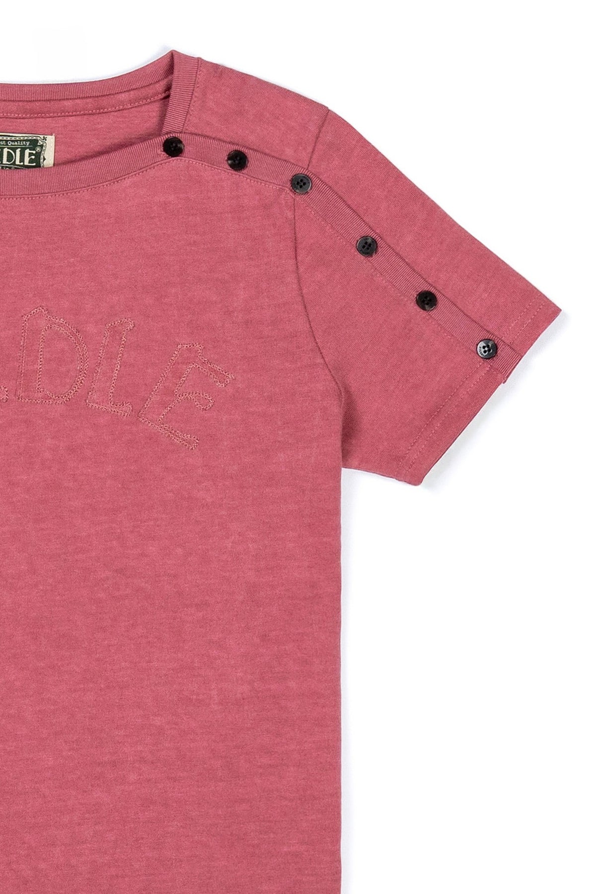 Ioedle - Closure Logo Boat Neck T-Shirt (Red) product image 6 | TRAB K-Fashion Australia