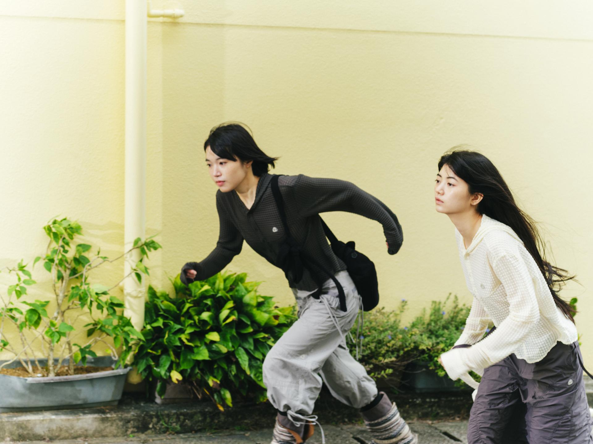 Coyseio - Round Hoodie Shirts (Ivory) product image 4 | TRAB K-Fashion Australia