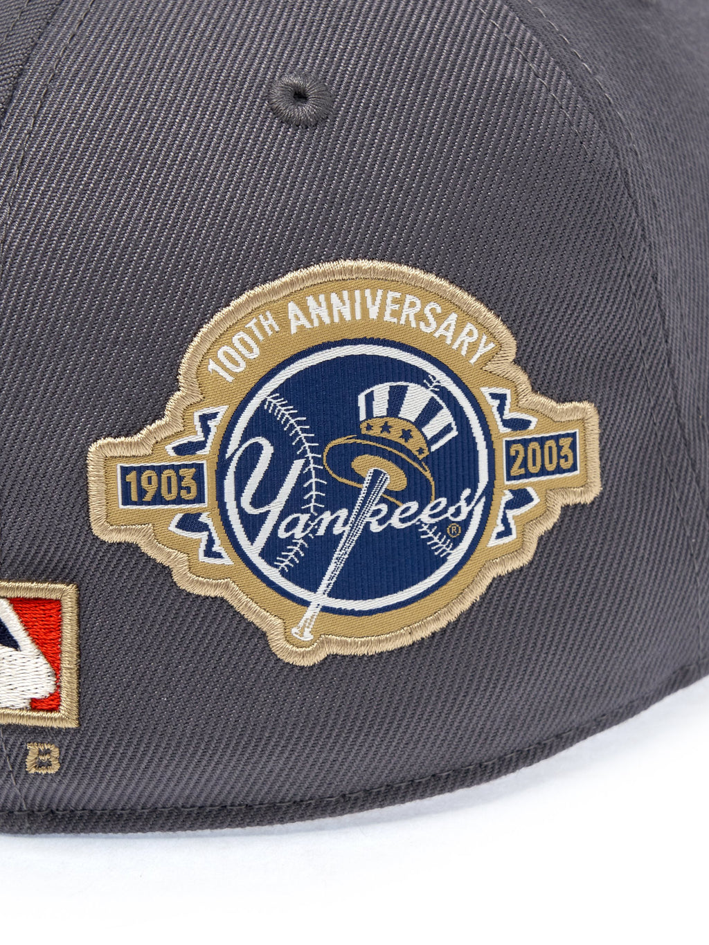 MLB Korea - MLB Signature Patch Structure Ball Cap New York Yankees (Dark Gray) product image 10 | TRAB K-Fashion Australia