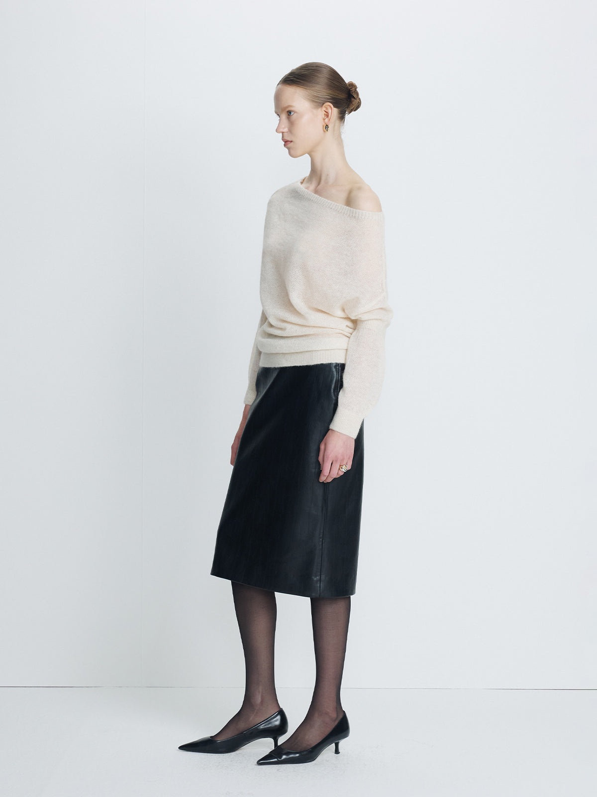 Tonywack - Convertible Rib-Band Knit Top (Ivory) product image 2 | TRAB K-Fashion Australia