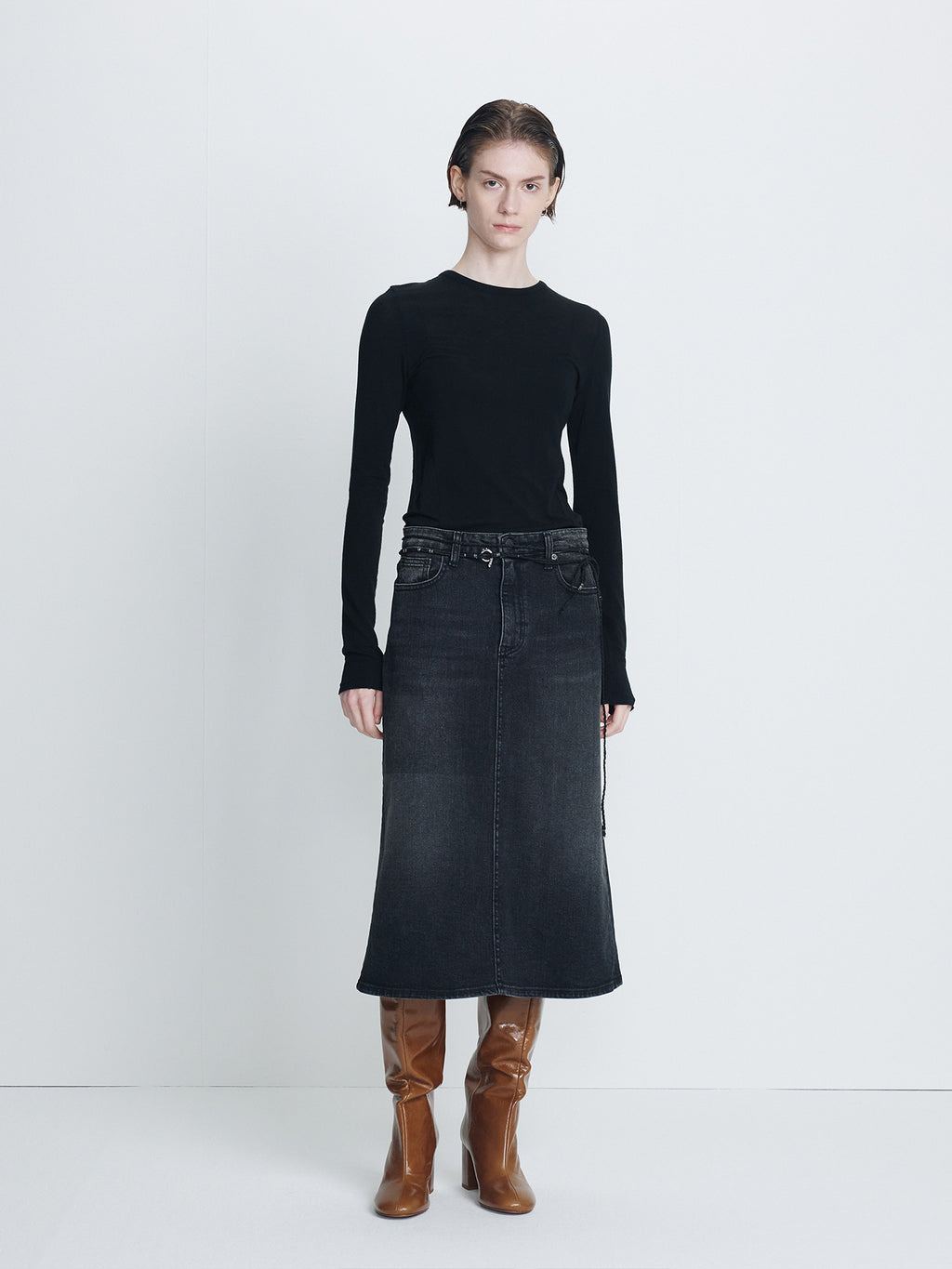 Tonywack - Crew Neck Long Sleeve Top (Black) product image 2 | TRAB K-Fashion Australia