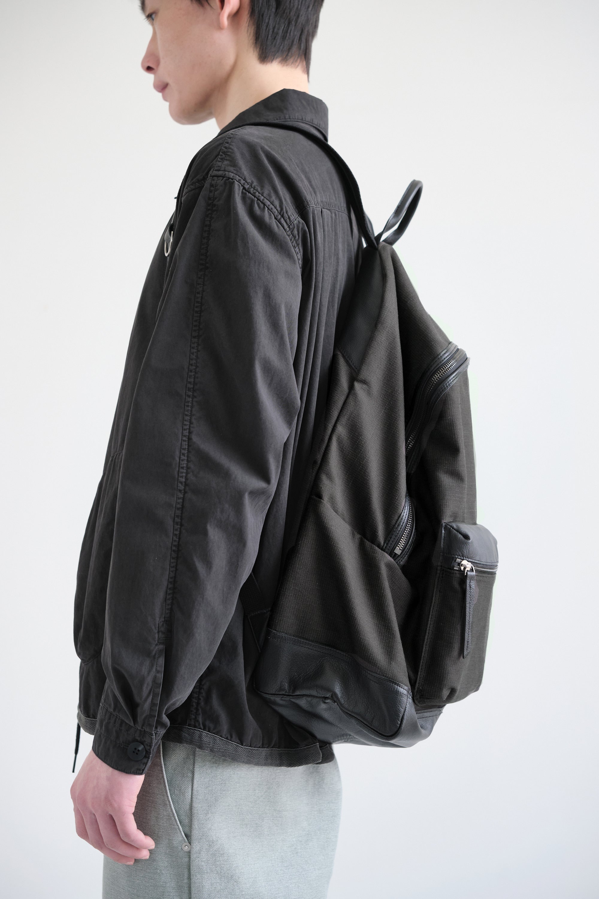 Hatchingroom - Leather Daypack Big (Charcoal) product image 6 | TRAB K-Fashion Australia