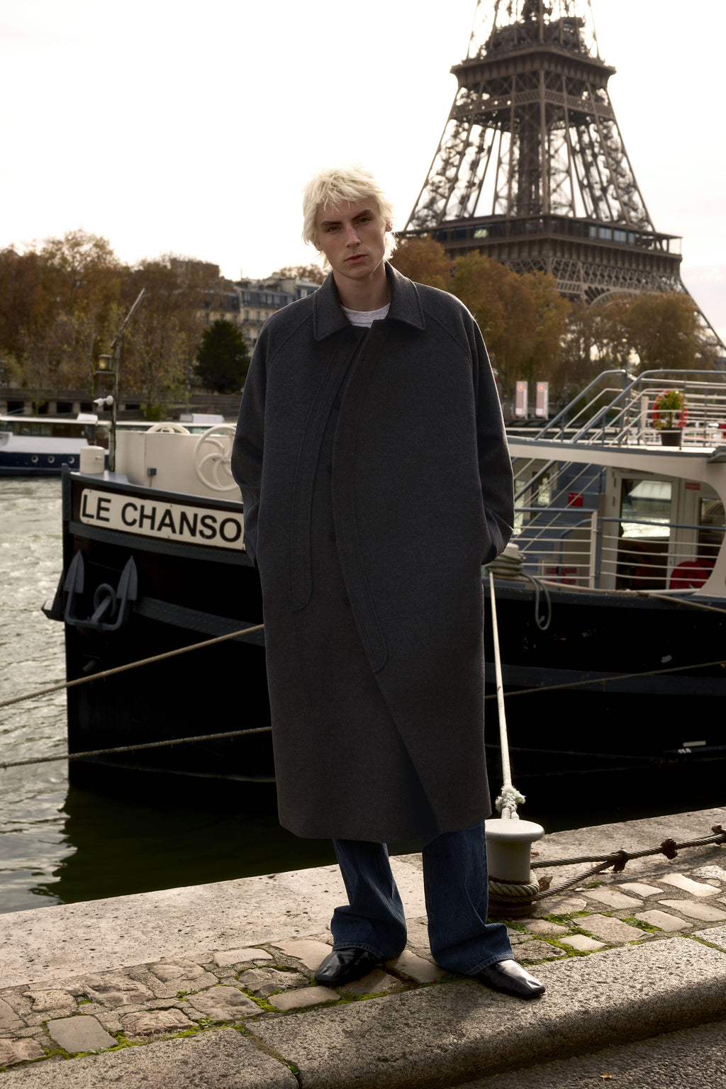 STU - Curved Double Line Mac Coat In Cashmere (Charcoal) product image 10 | TRAB K-Fashion Australia