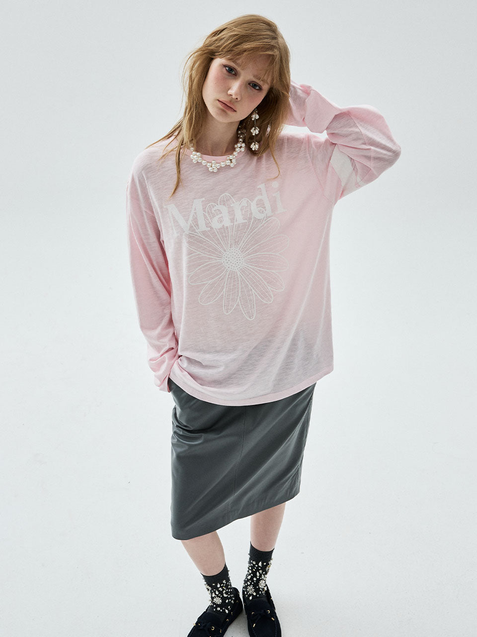 Mardi Mercredi - Slub Cotton Relaxed Tshirt Long Sleeve Flowermardi (Lightpink White) product image 1 | TRAB K-Fashion Australia