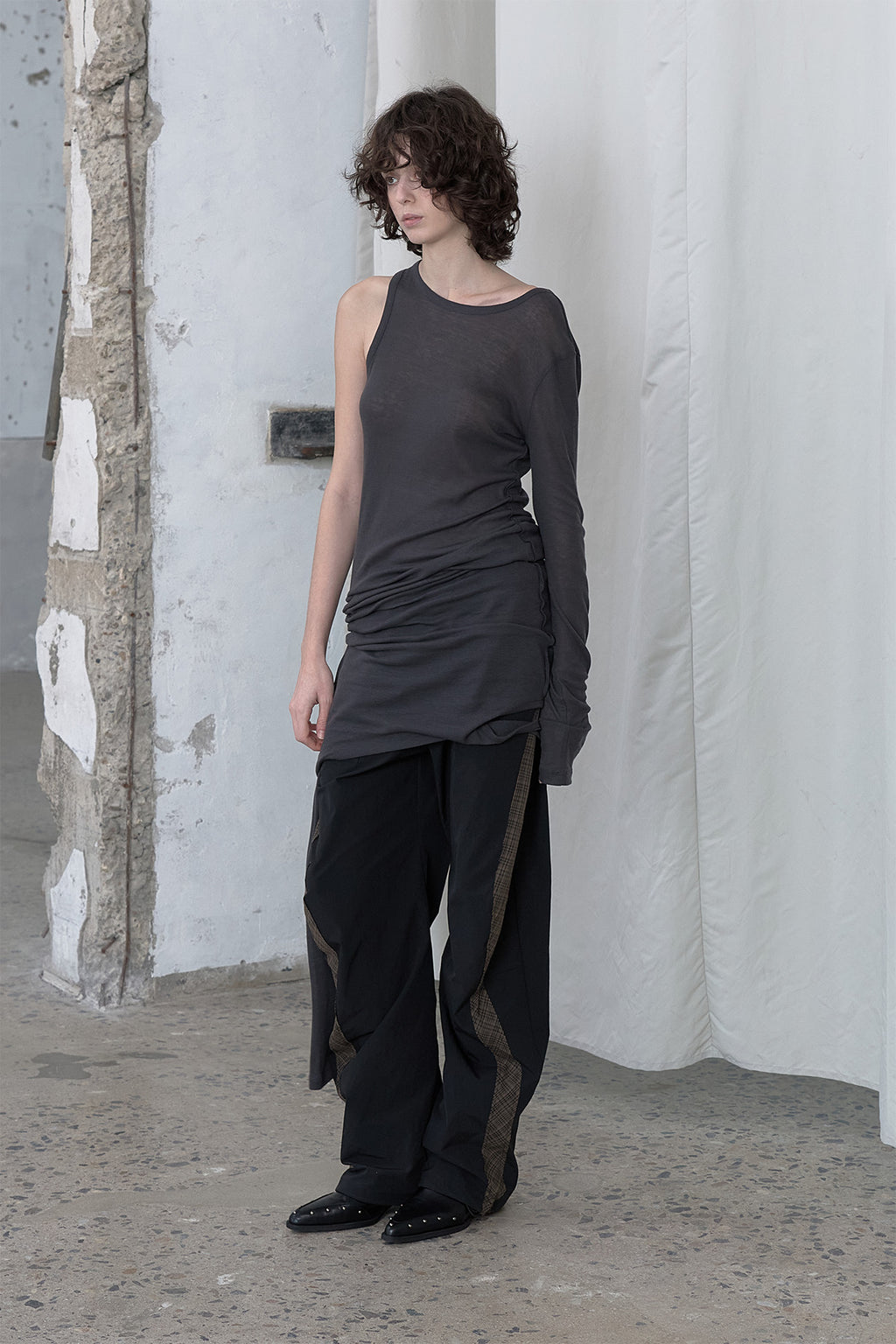 Deinet - Layered Long Sleeve (Charcoal) product image 6 | TRAB K-Fashion Australia