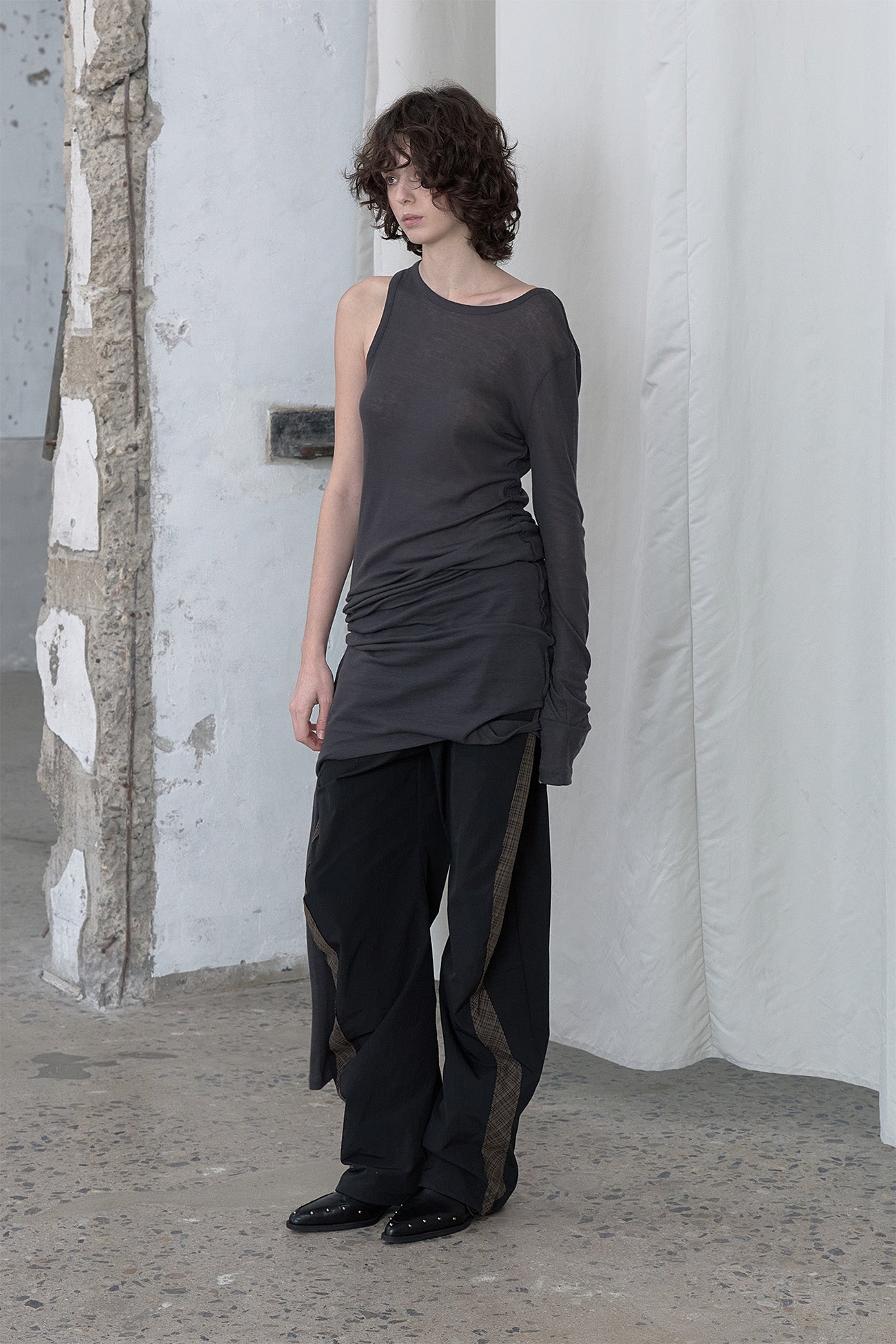Deinet - Layered Long Sleeve (Charcoal) product image 6 | TRAB K-Fashion Australia