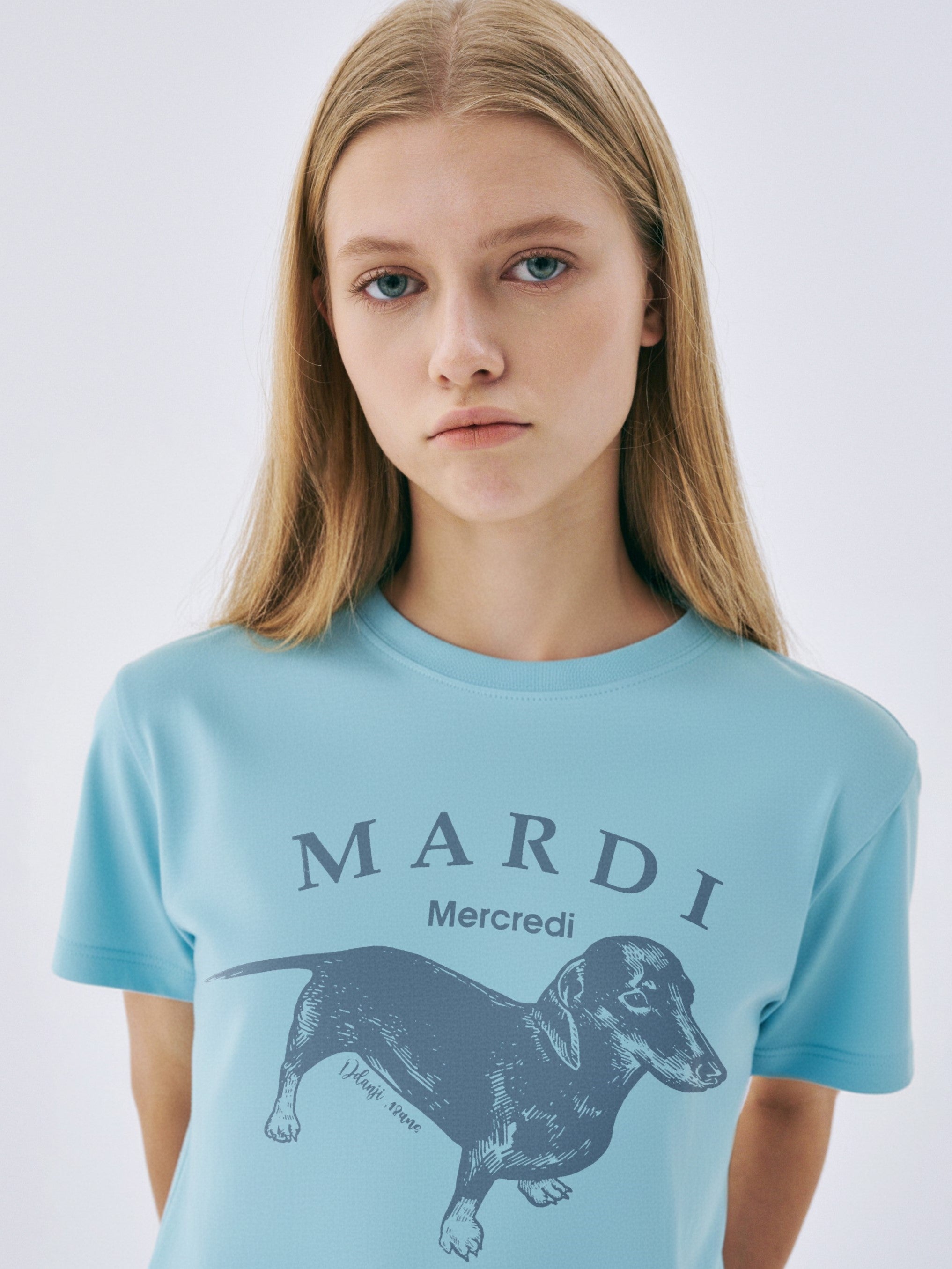 Mardi Mercredi - Slim Tshirt Ddanji Vivid (Blue) product image 1 | TRAB K-Fashion Australia