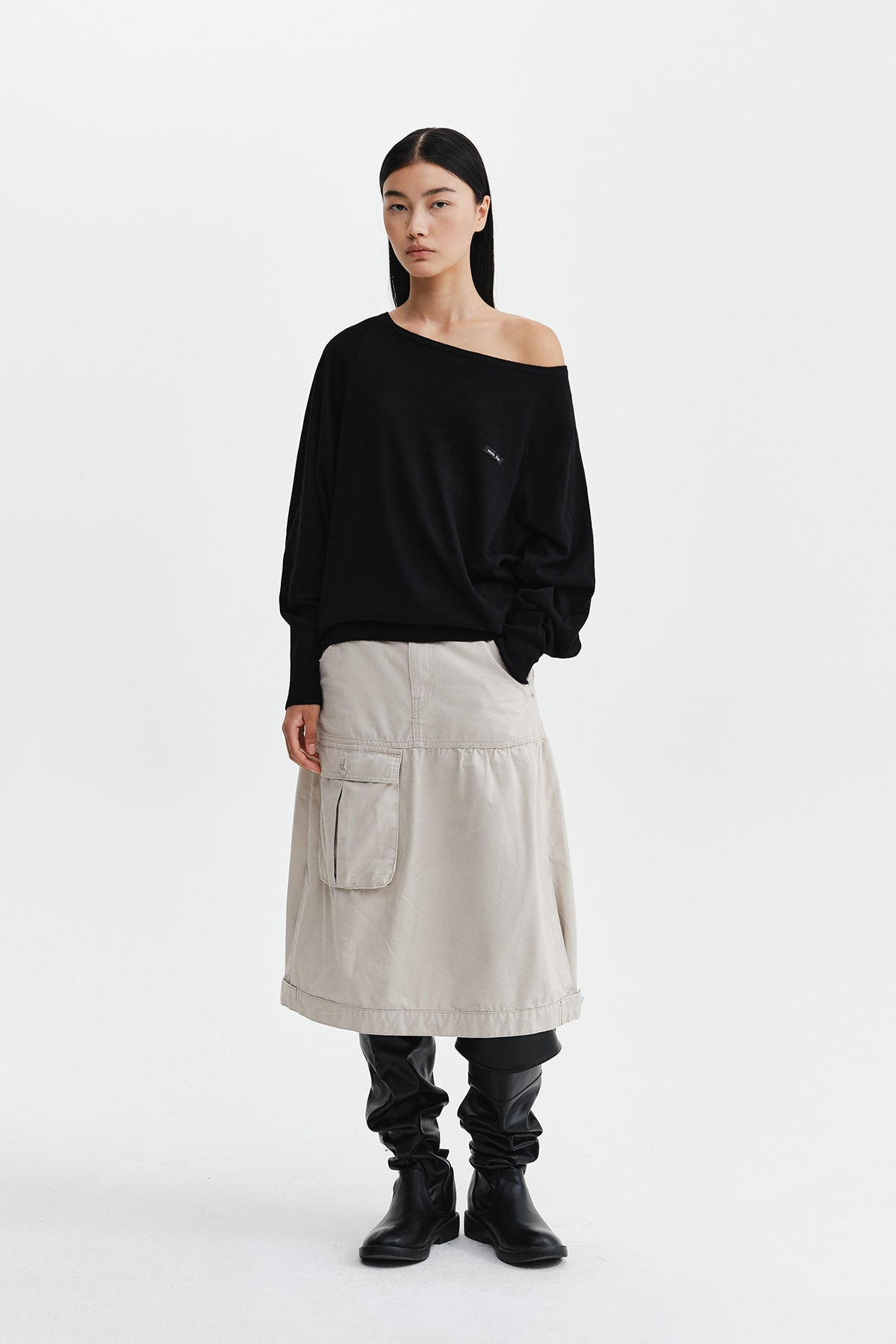 Matin Kim - Betwing Fit Boat Neck Knit Pullover (Black) product image 10 | TRAB K-Fashion Australia