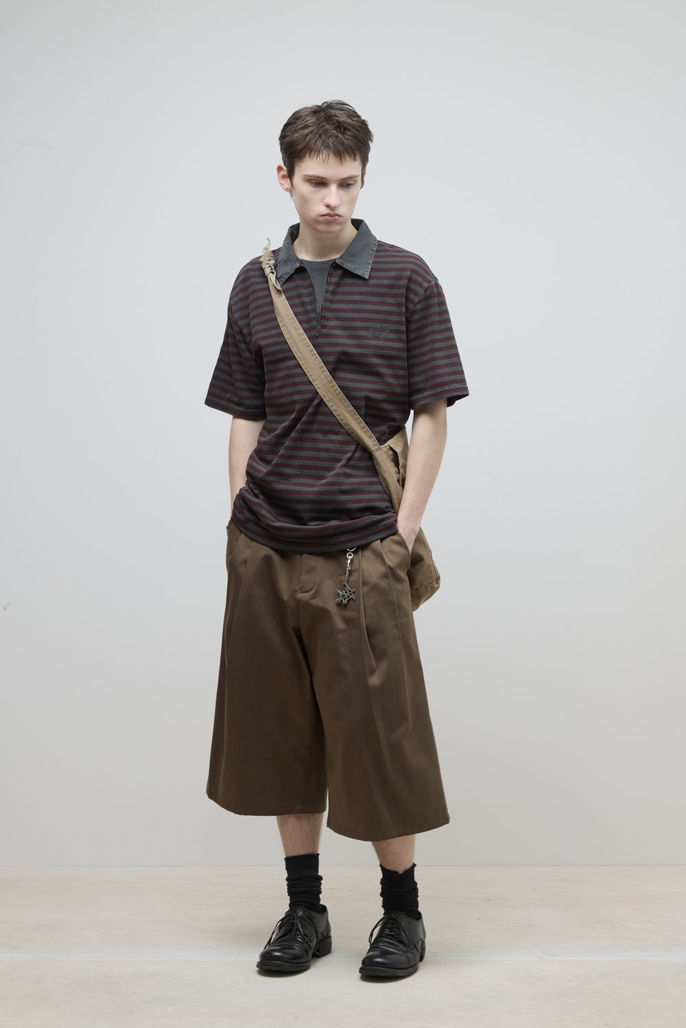 Hatchingroom - Two Pleats Shorts Dark (Brown) product image 9 | TRAB K-Fashion Australia