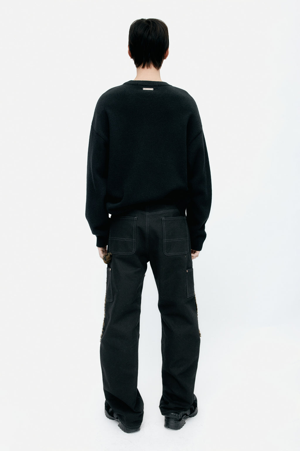 Andersson Bell - Unisex Cashmere Rose Crew-Neck Sweater (Black) product image 2 | TRAB K-Fashion Australia
