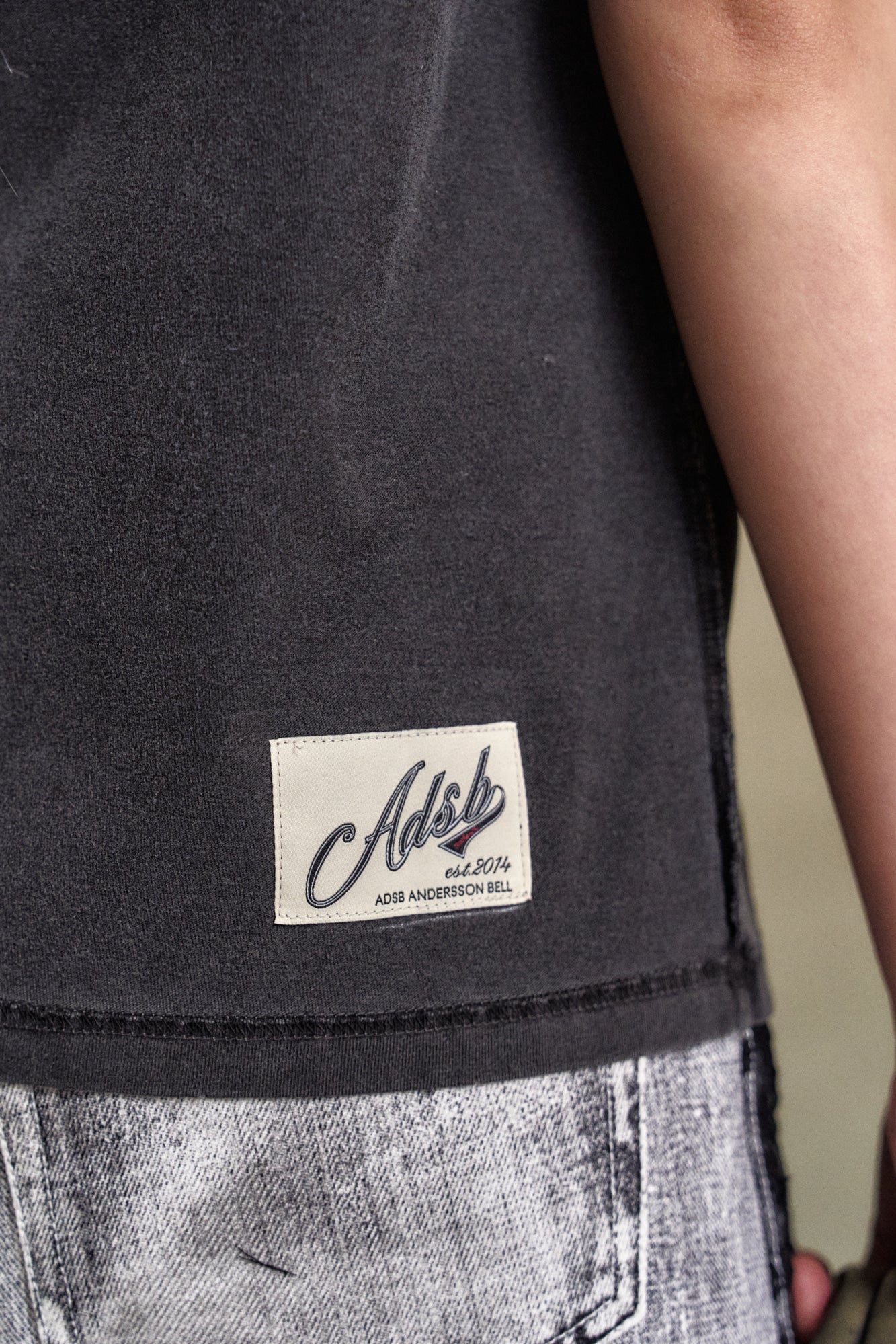 Andersson Bell - Unisex Heart Message T-Shirt (Charcoal) product image 7 | TRAB K-Fashion Australia